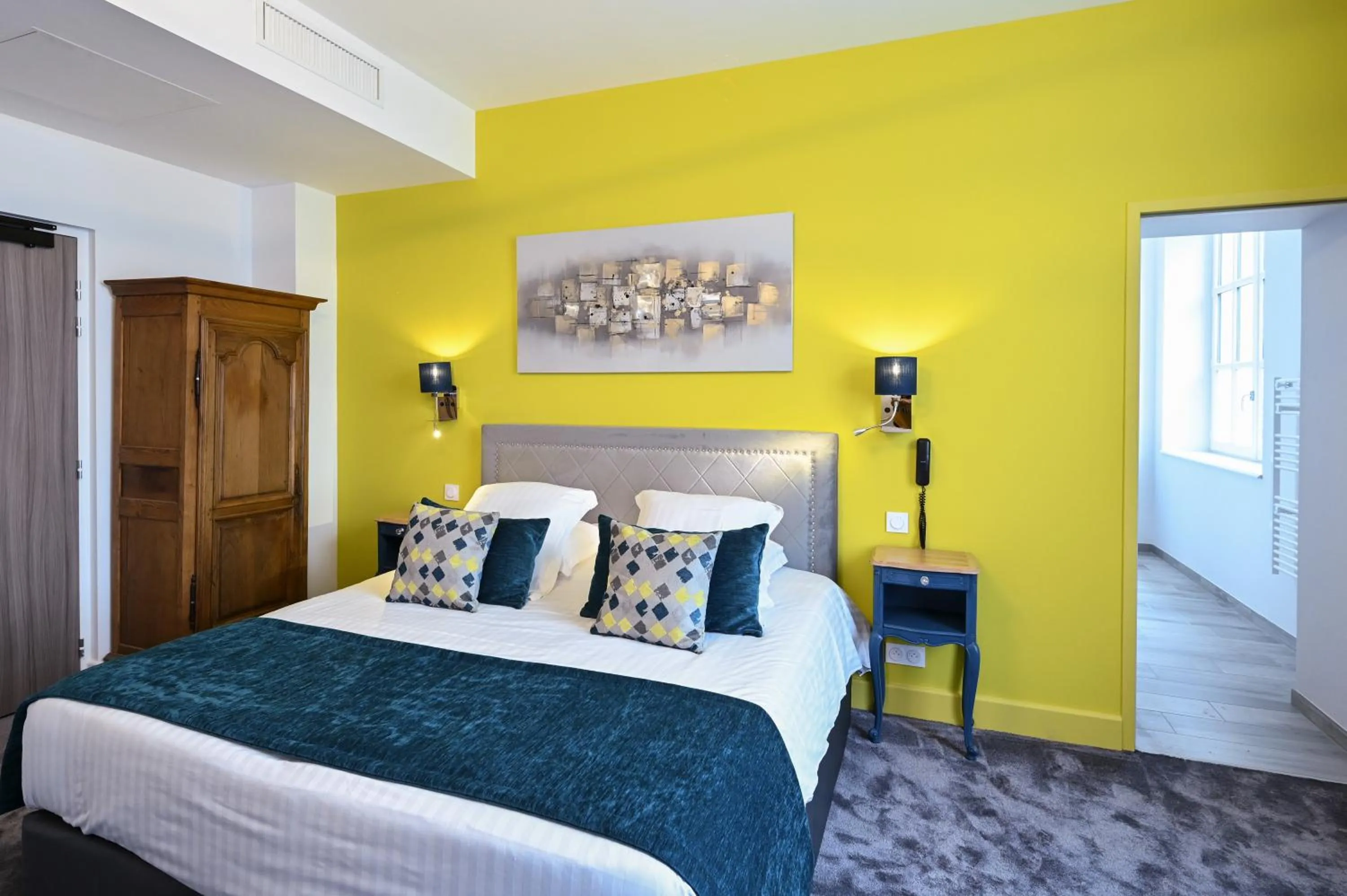 Photo of the whole room, Bed in Belle Normandy