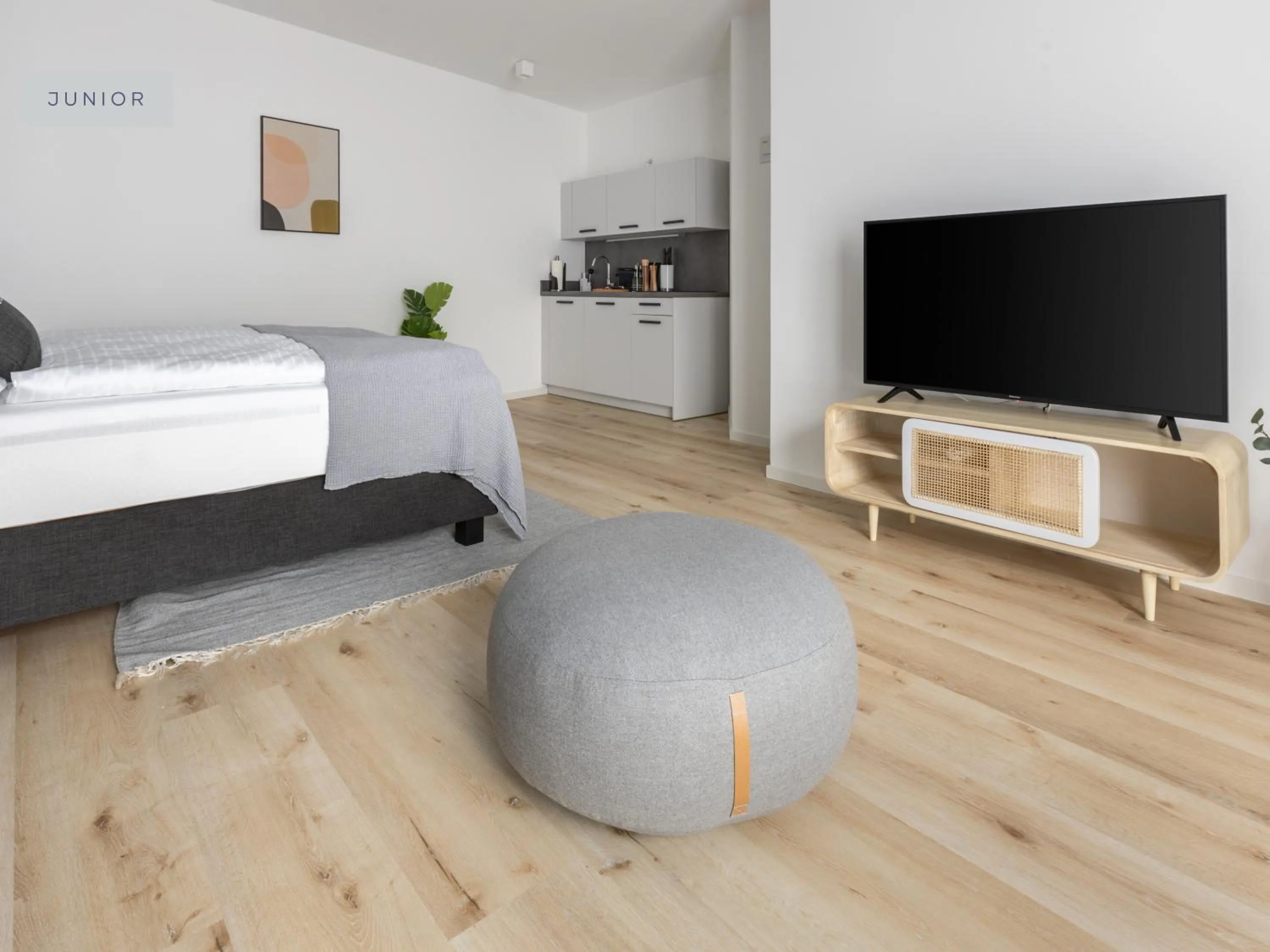 Bed in Limehome Osnabrück Johannisstraße