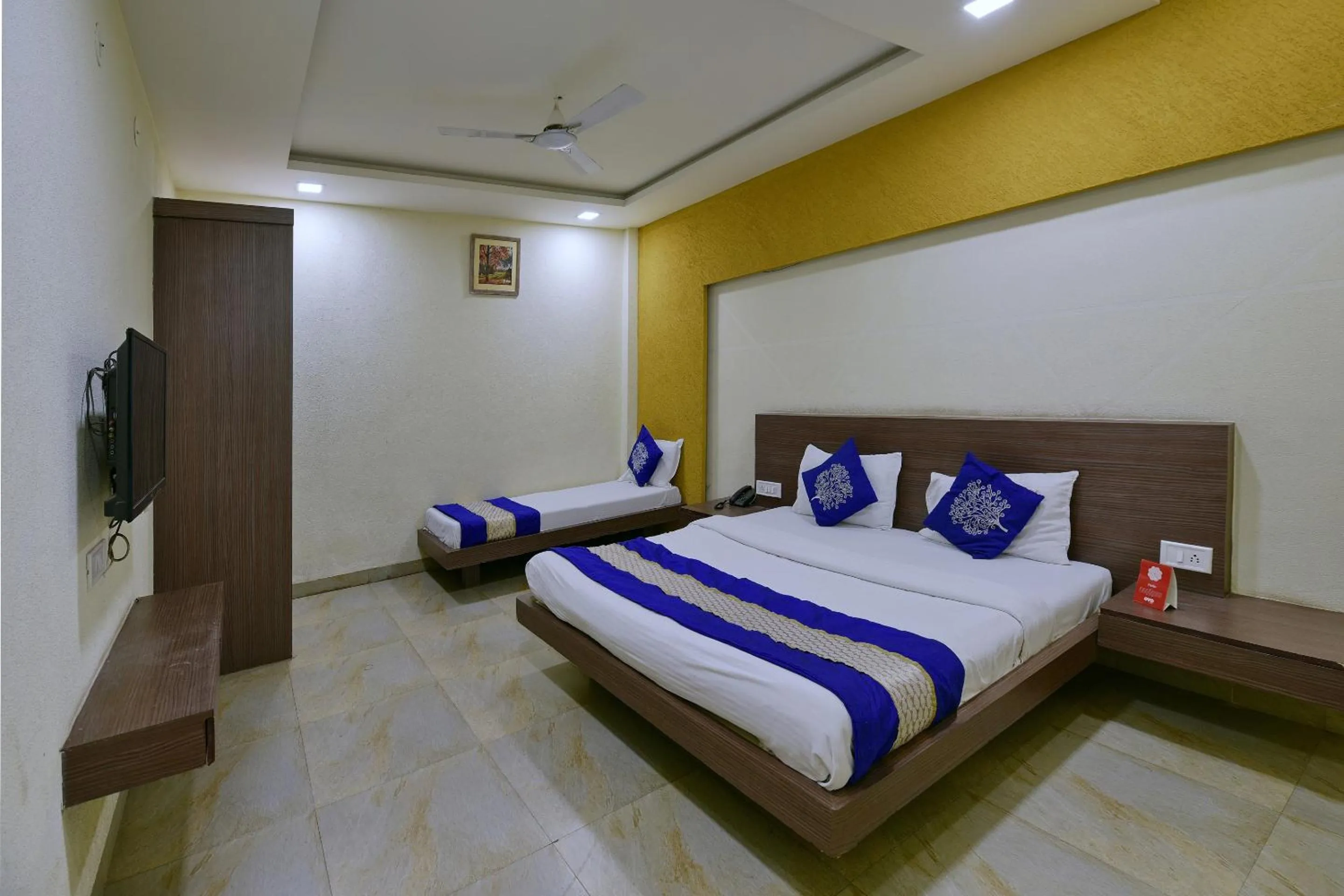 Bedroom, Bed in Hotel O SVL