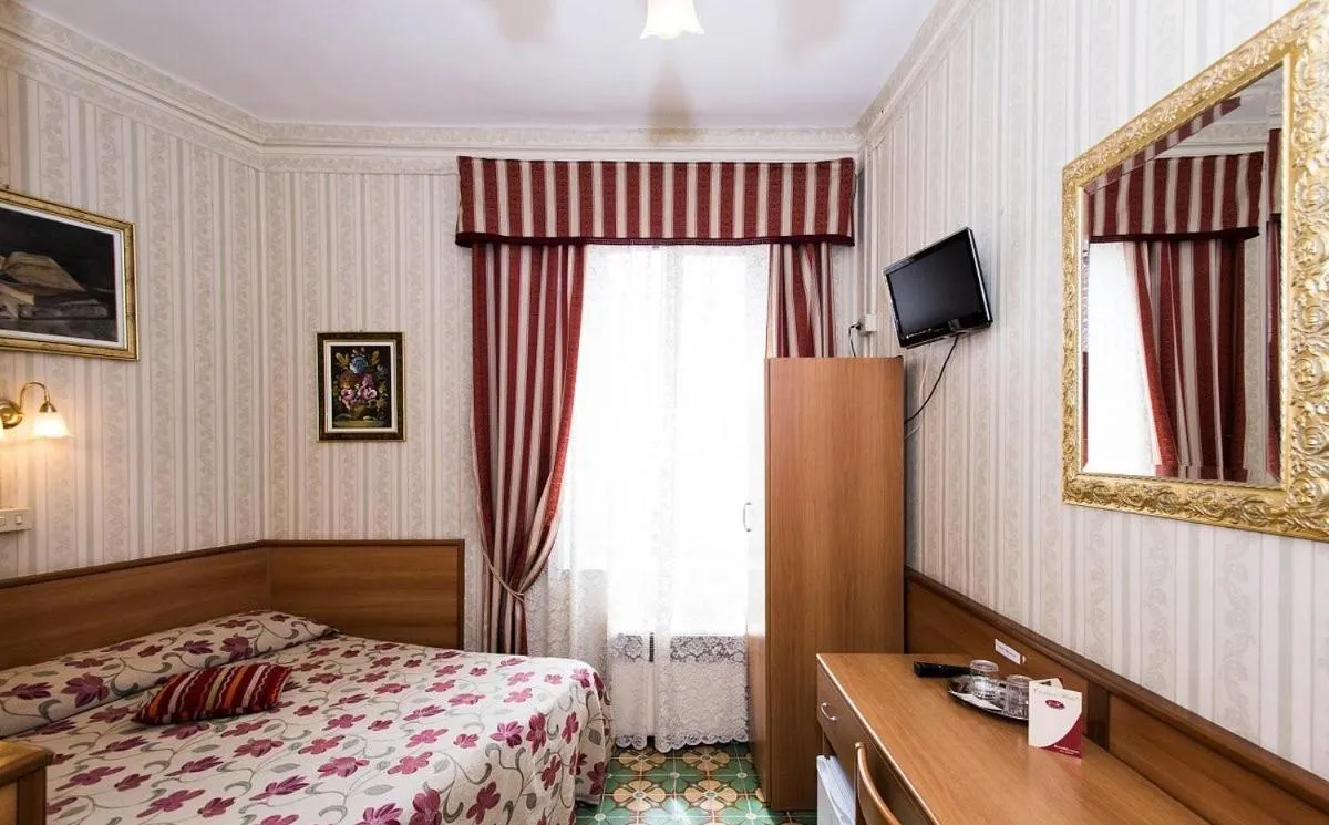 Photo of the whole room, Bed in Hotel Artromano