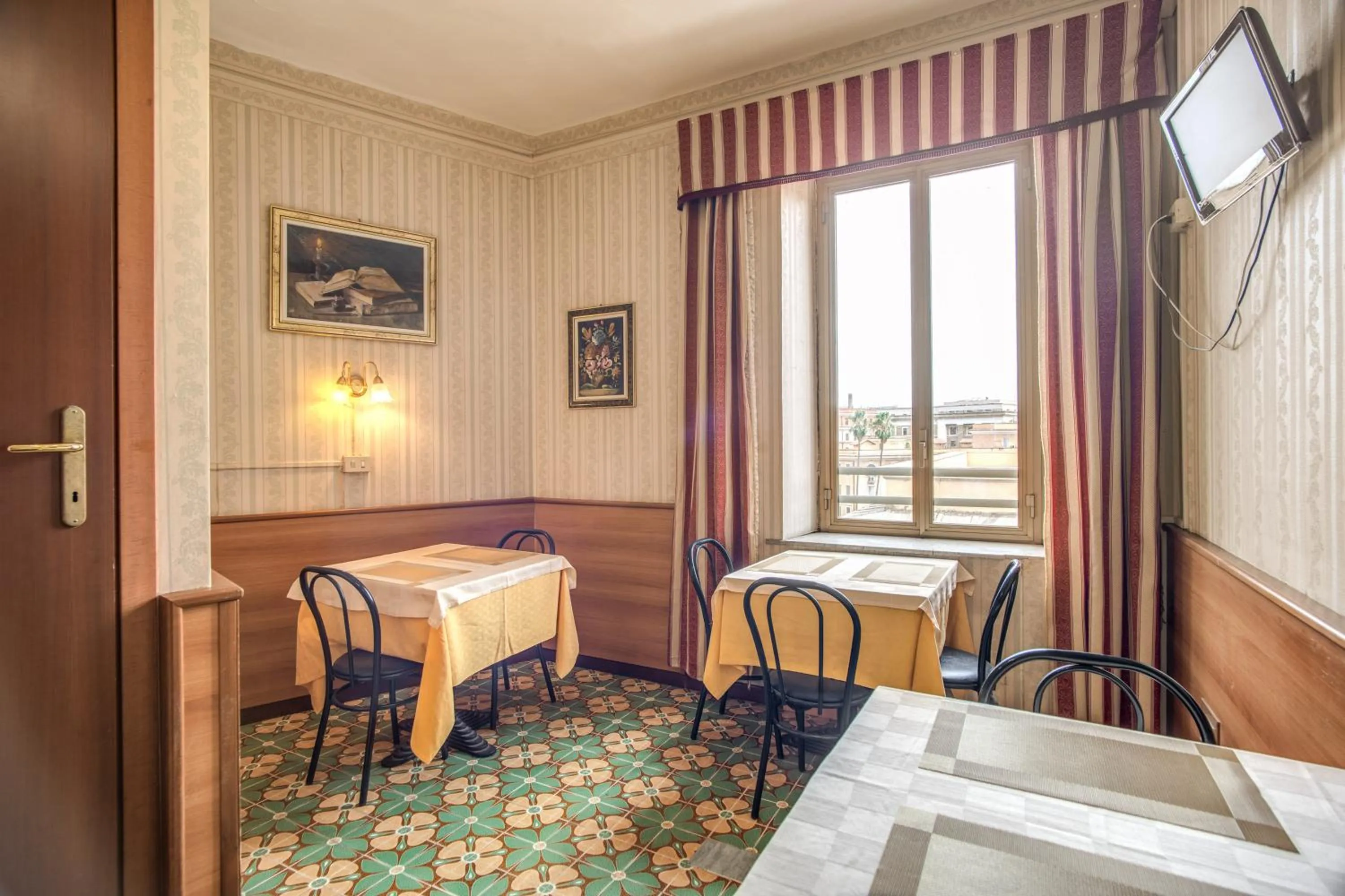 Dining area in Hotel Artromano