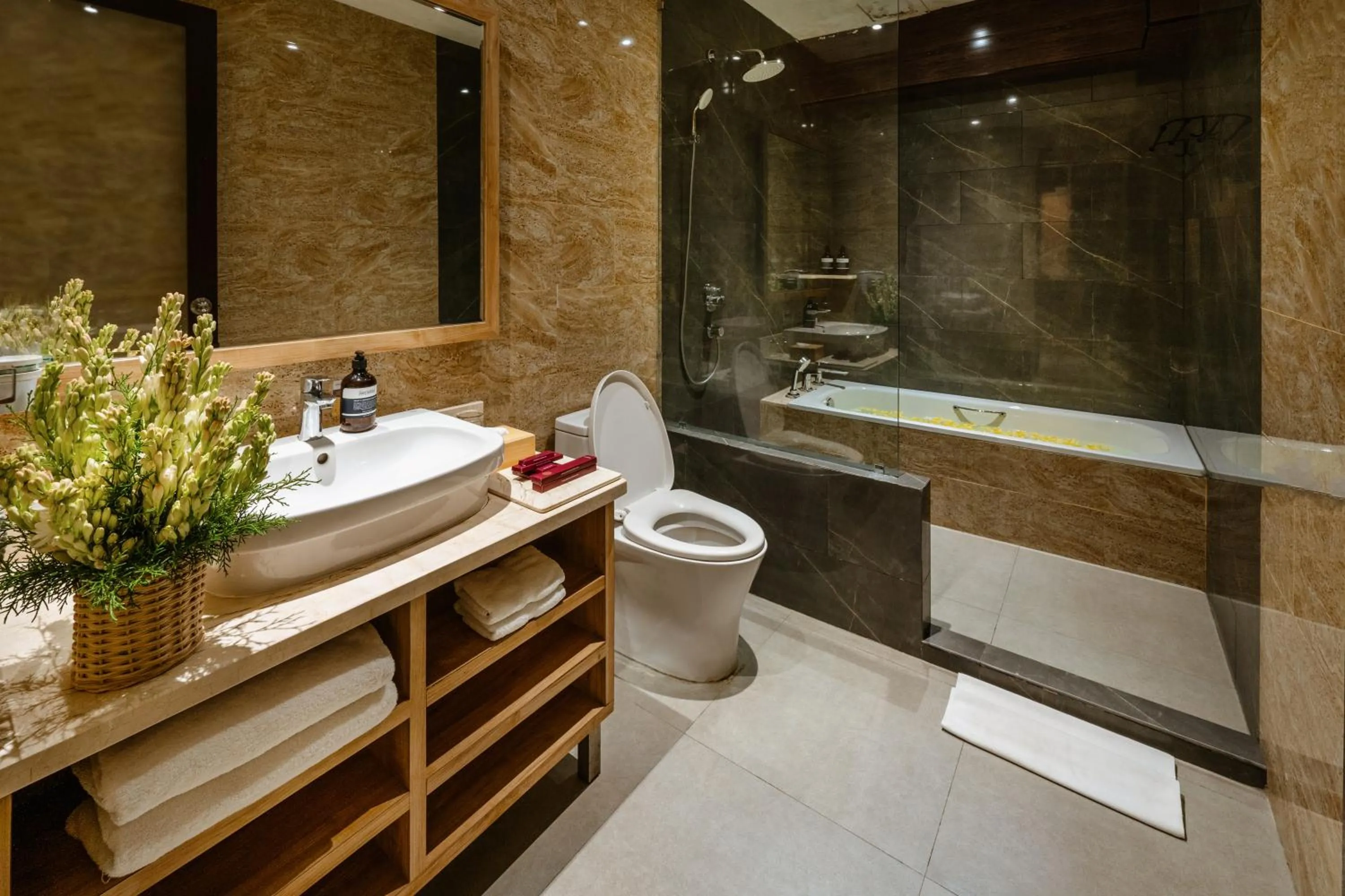 Shower in Bali Sunshine Nusa Dua