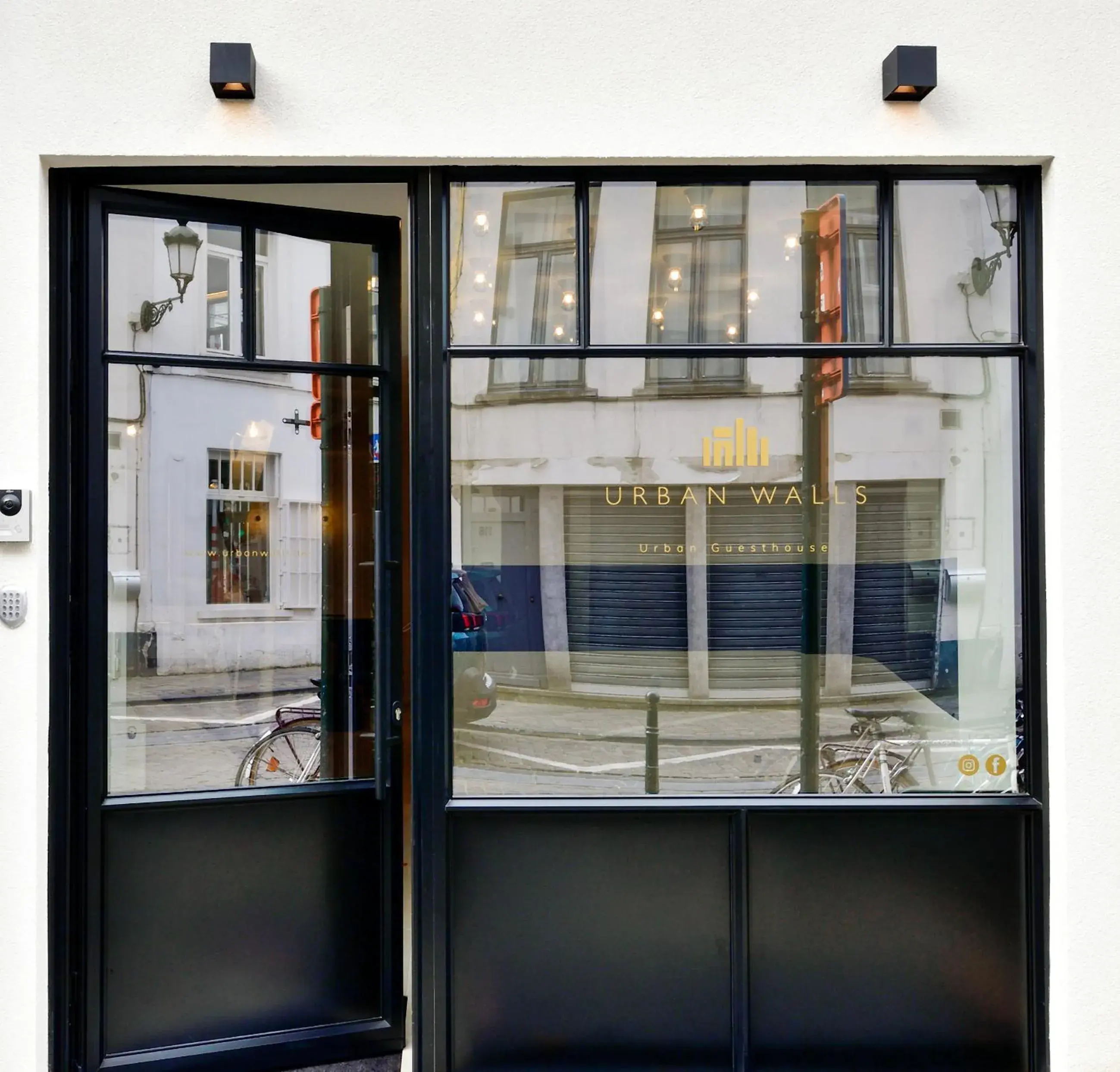 Bedroom in Urban Walls Bedroom in Urban Walls