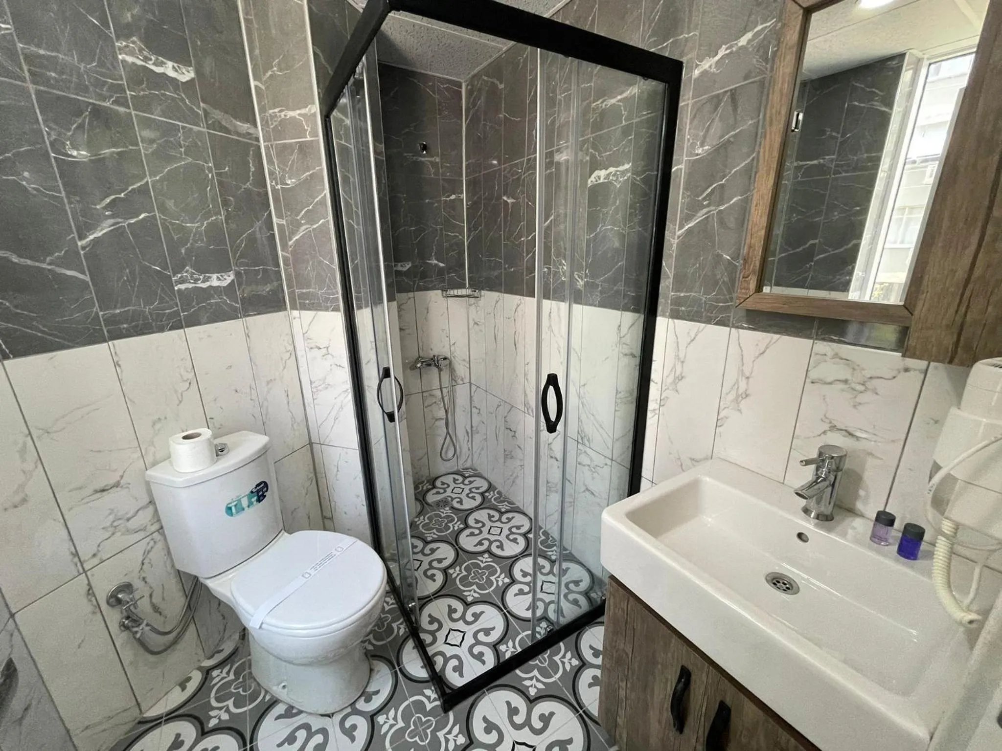 Bathroom in Seven City Hotel