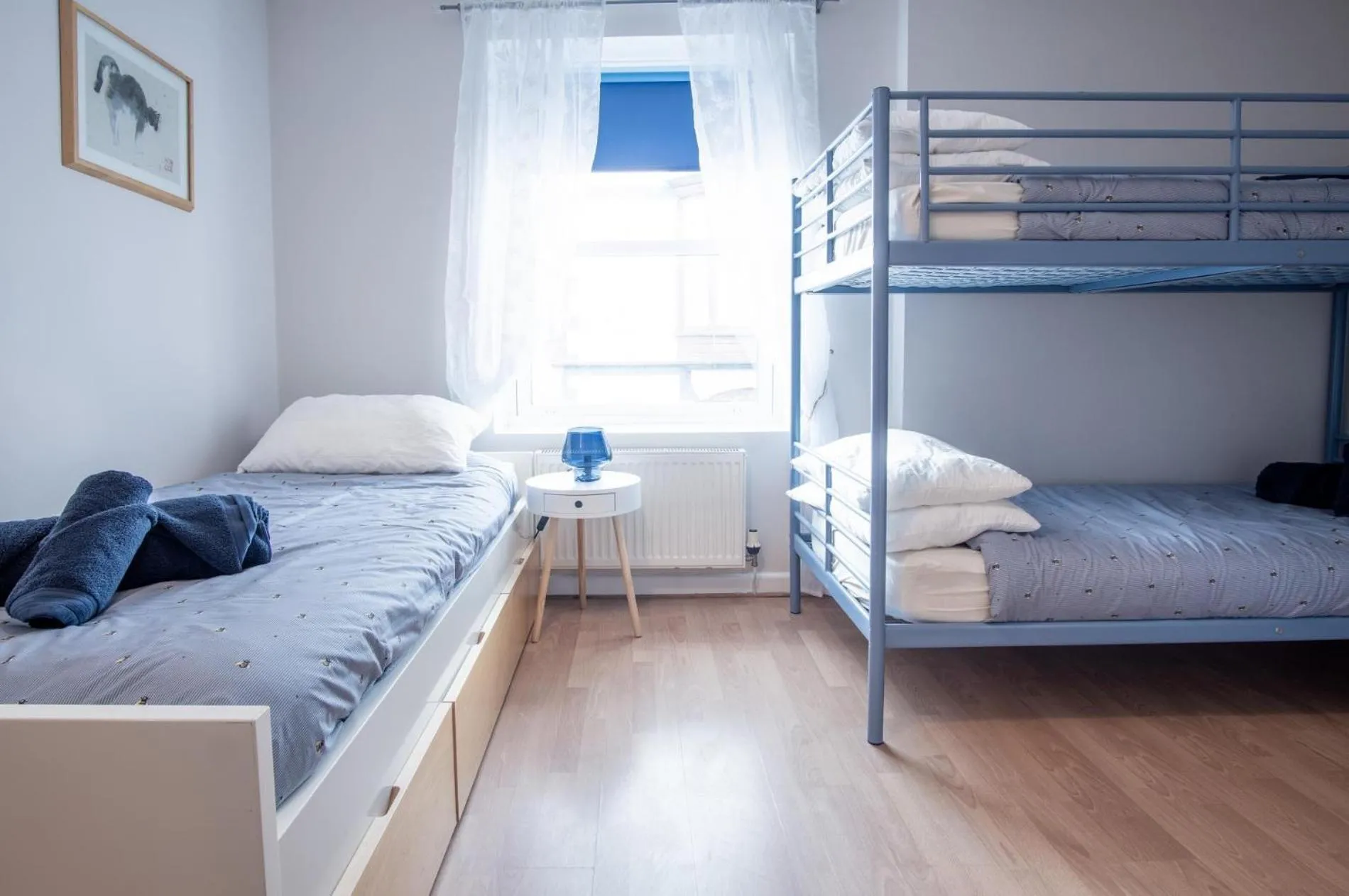 Floor plan, Bed in Starfish Apartment - 2 Bedroom Apartment - Tenby