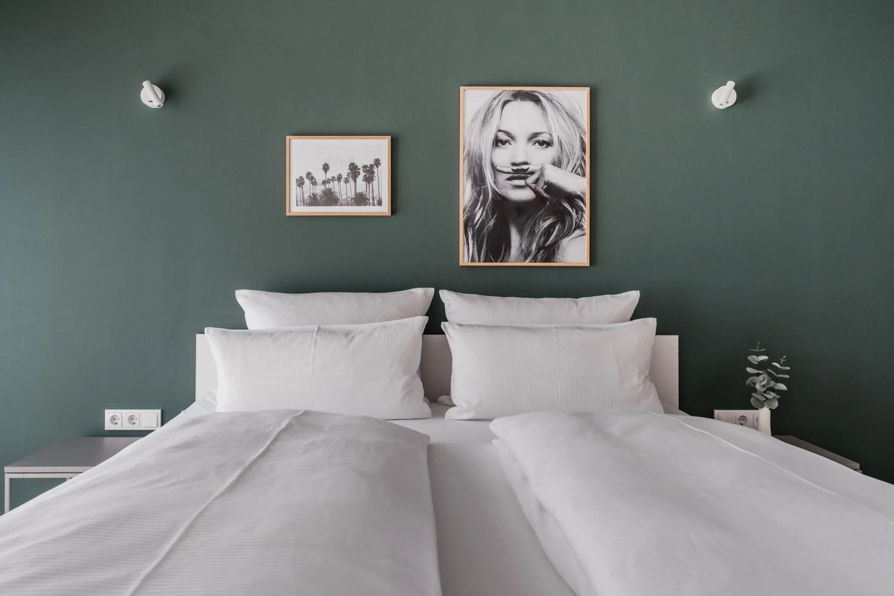 Bed in CLOUD N°7 STUDIOS