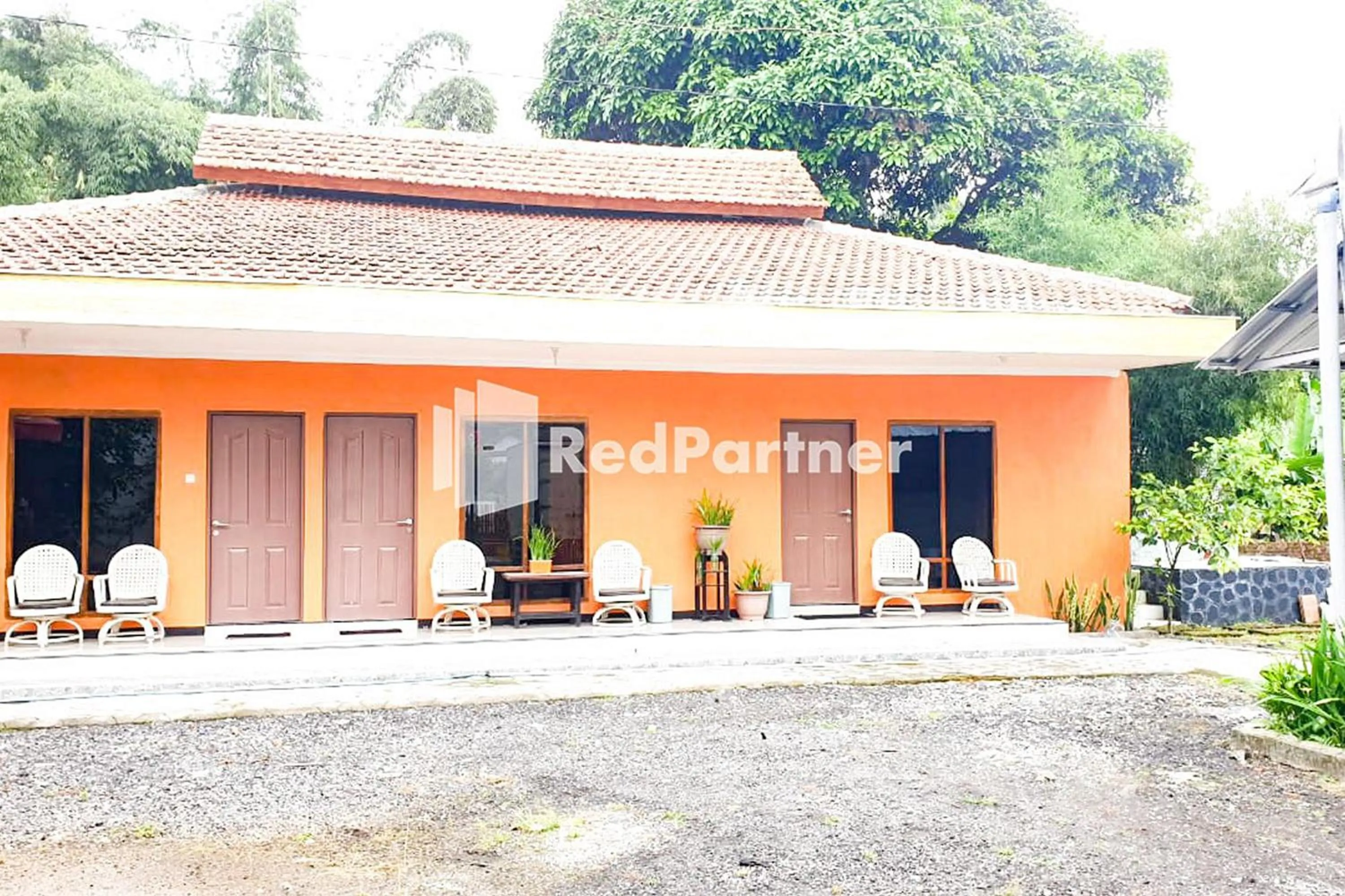 Ben Hill Bromo at Desa Wisata Bromo