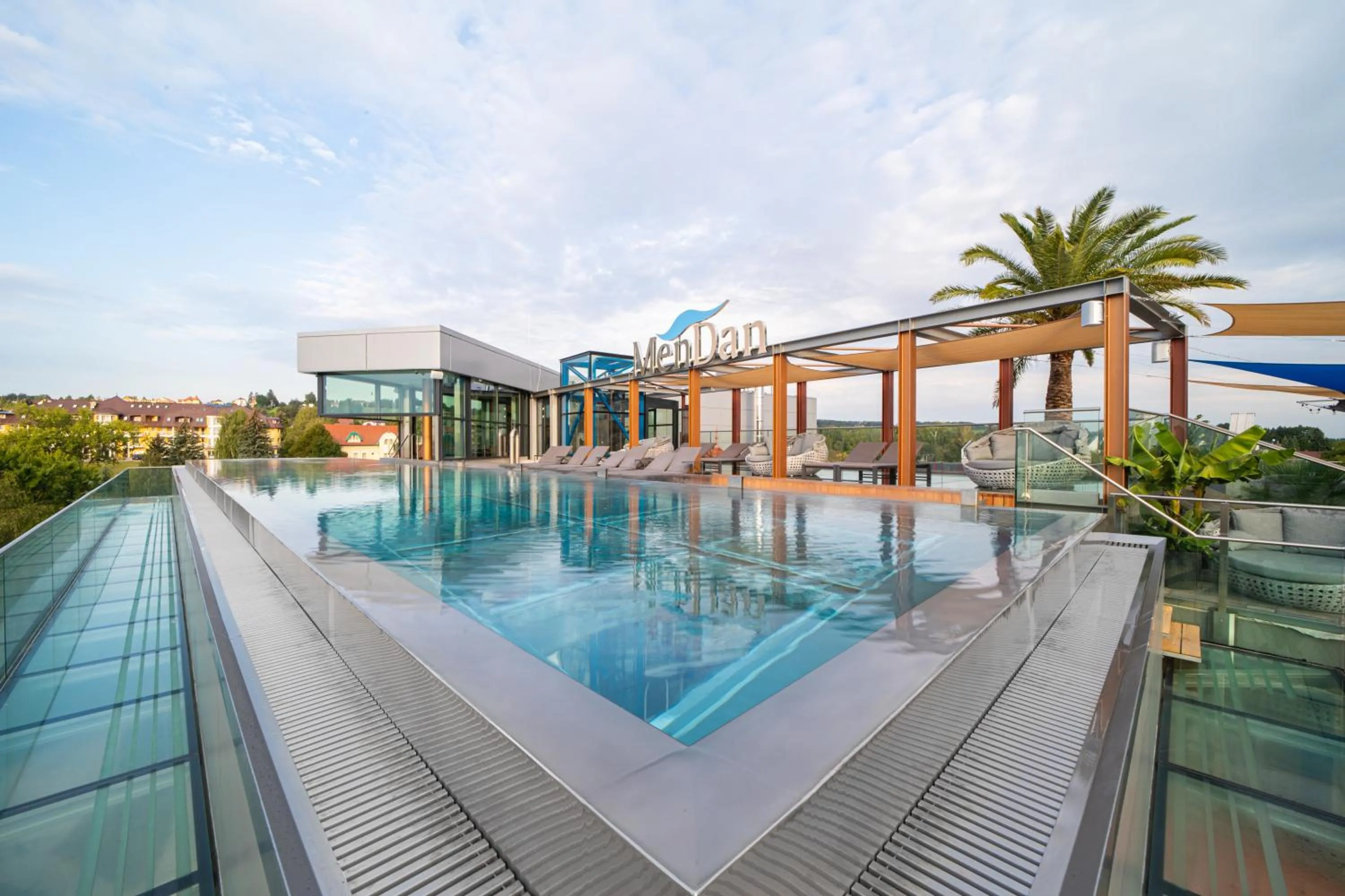 Swimming pool in MenDan Magic Spa & Wellness Hotel