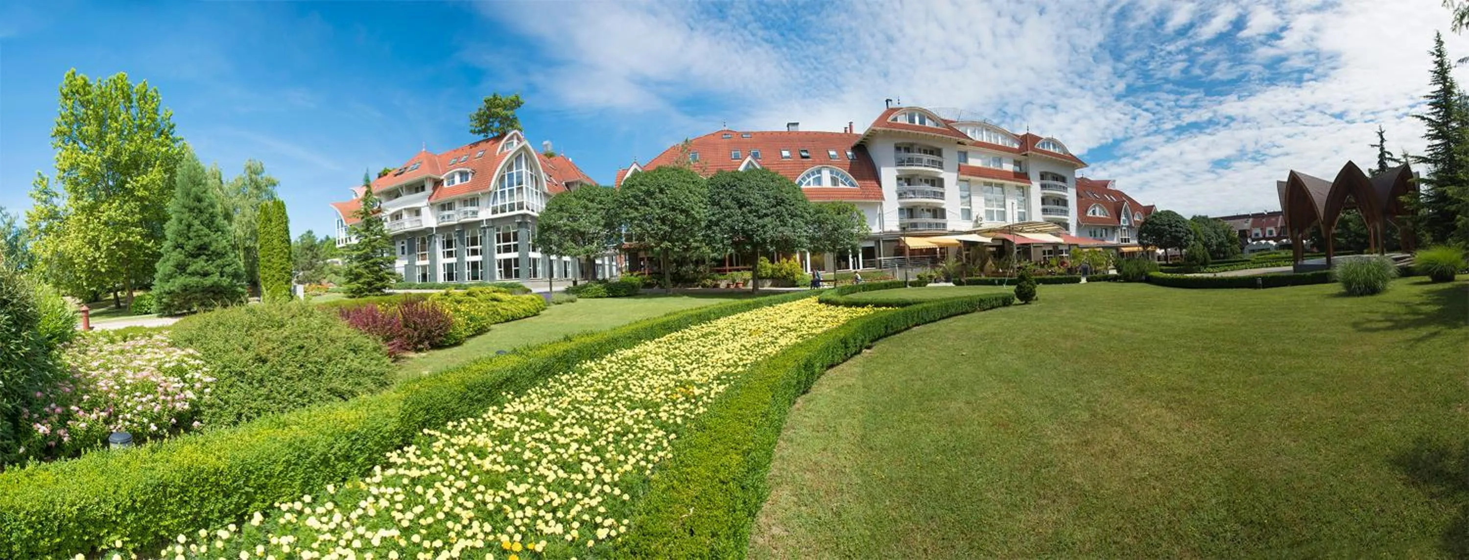 Facade/entrance in MenDan Magic Spa & Wellness Hotel