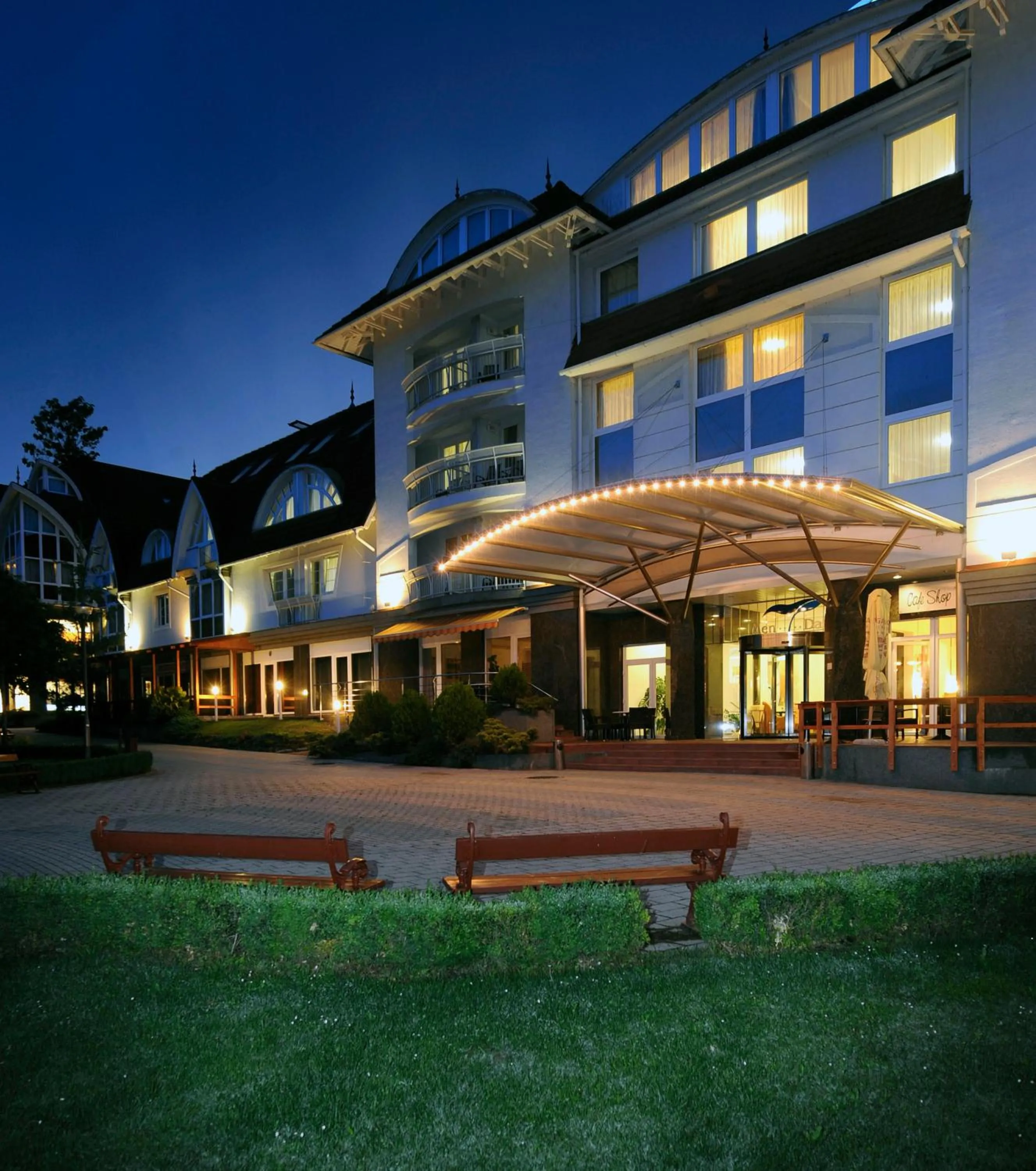 Facade/entrance in MenDan Magic Spa & Wellness Hotel