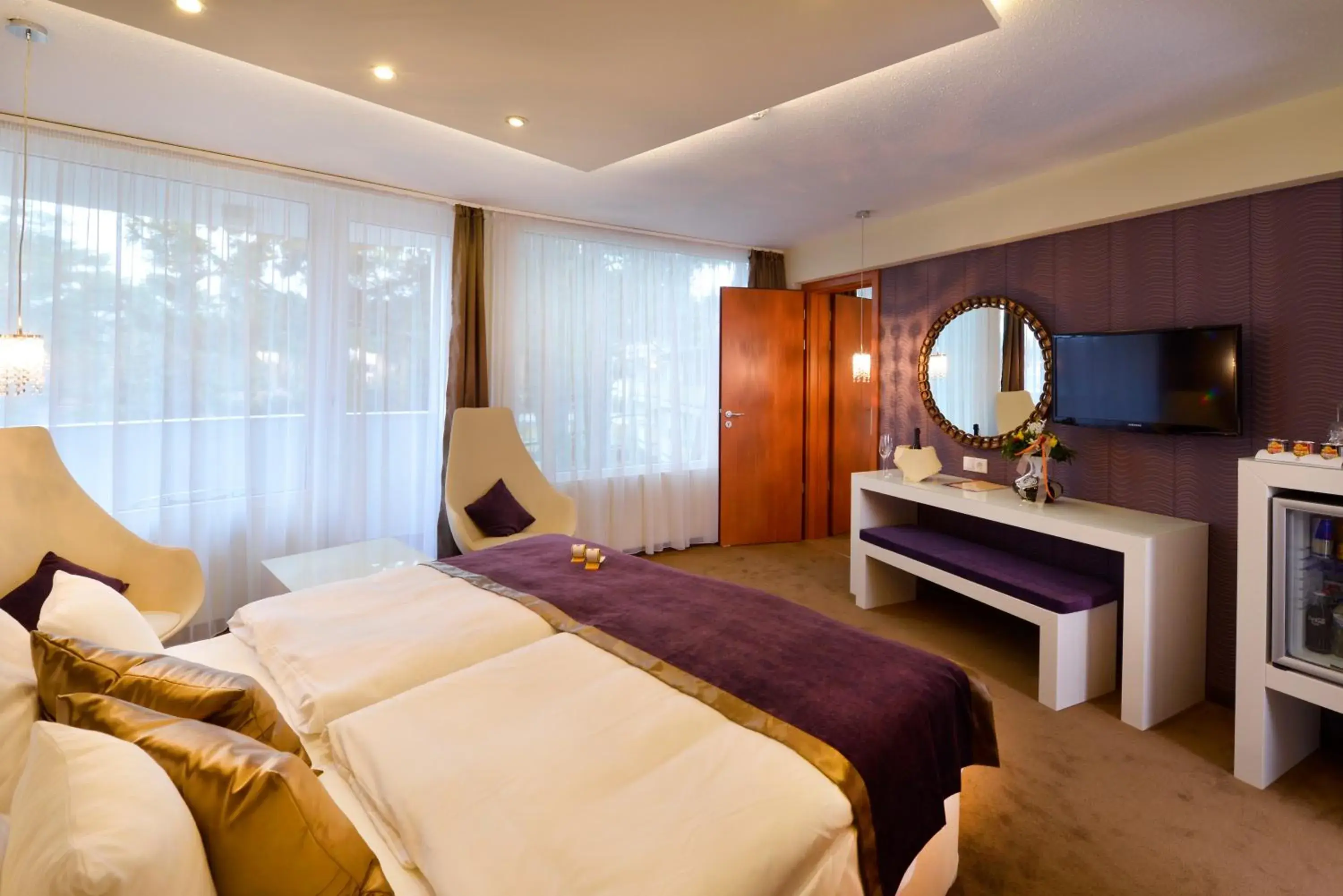 Photo of the whole room, Bed in Residence Hotel Balaton Photo of the whole room, Bed in Residence Hotel Balaton