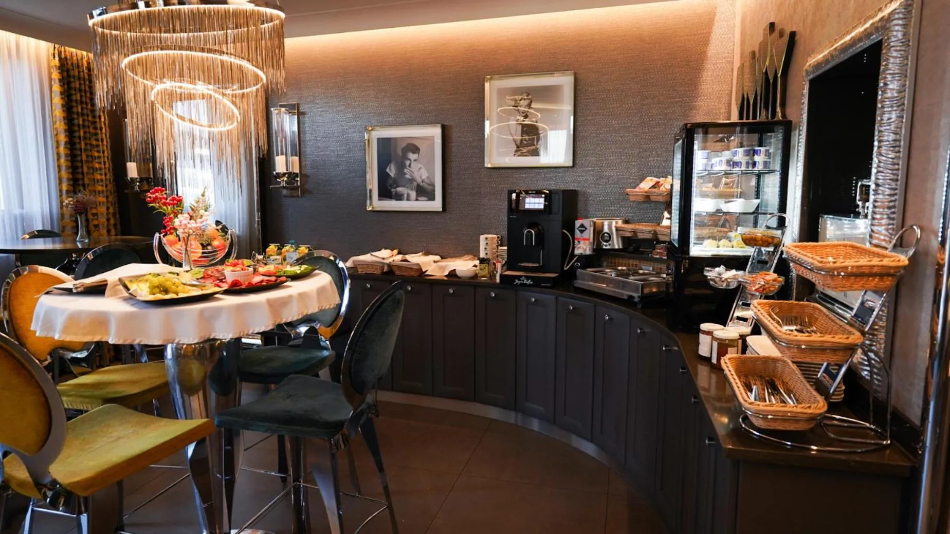 Breakfast in RQ Boutique & Unique Hotel