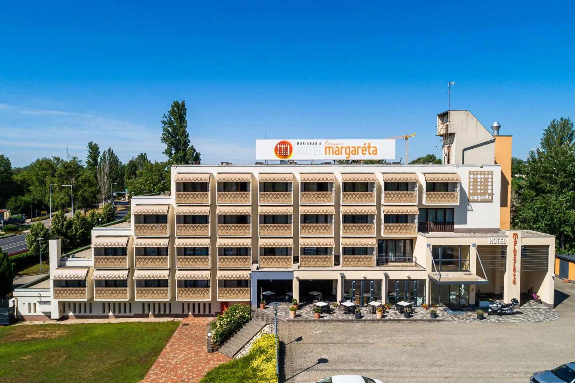 Property building in Hotel Margareta