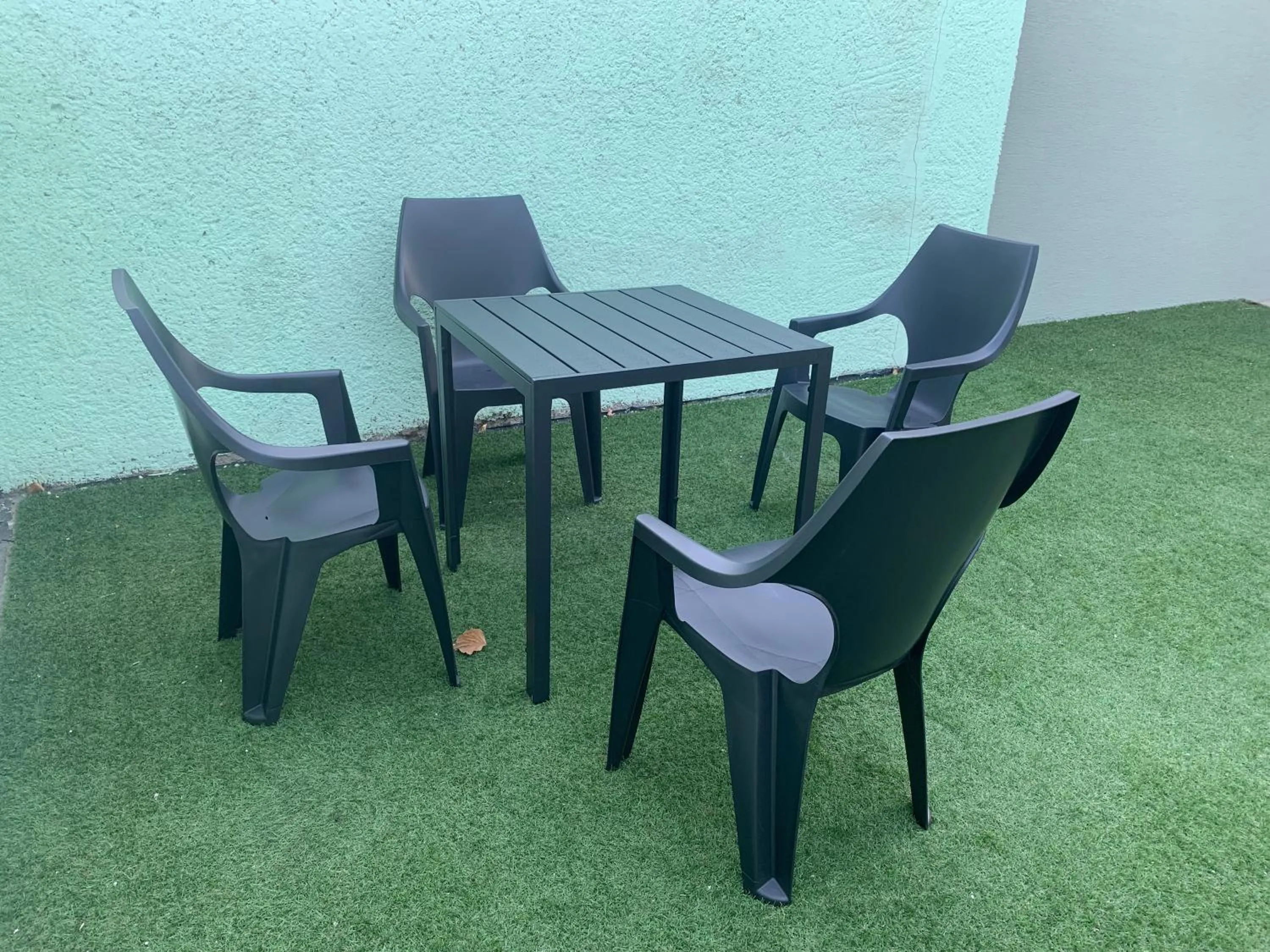 Garden in APARTMENTS TRENČÍN -Free Parking-
