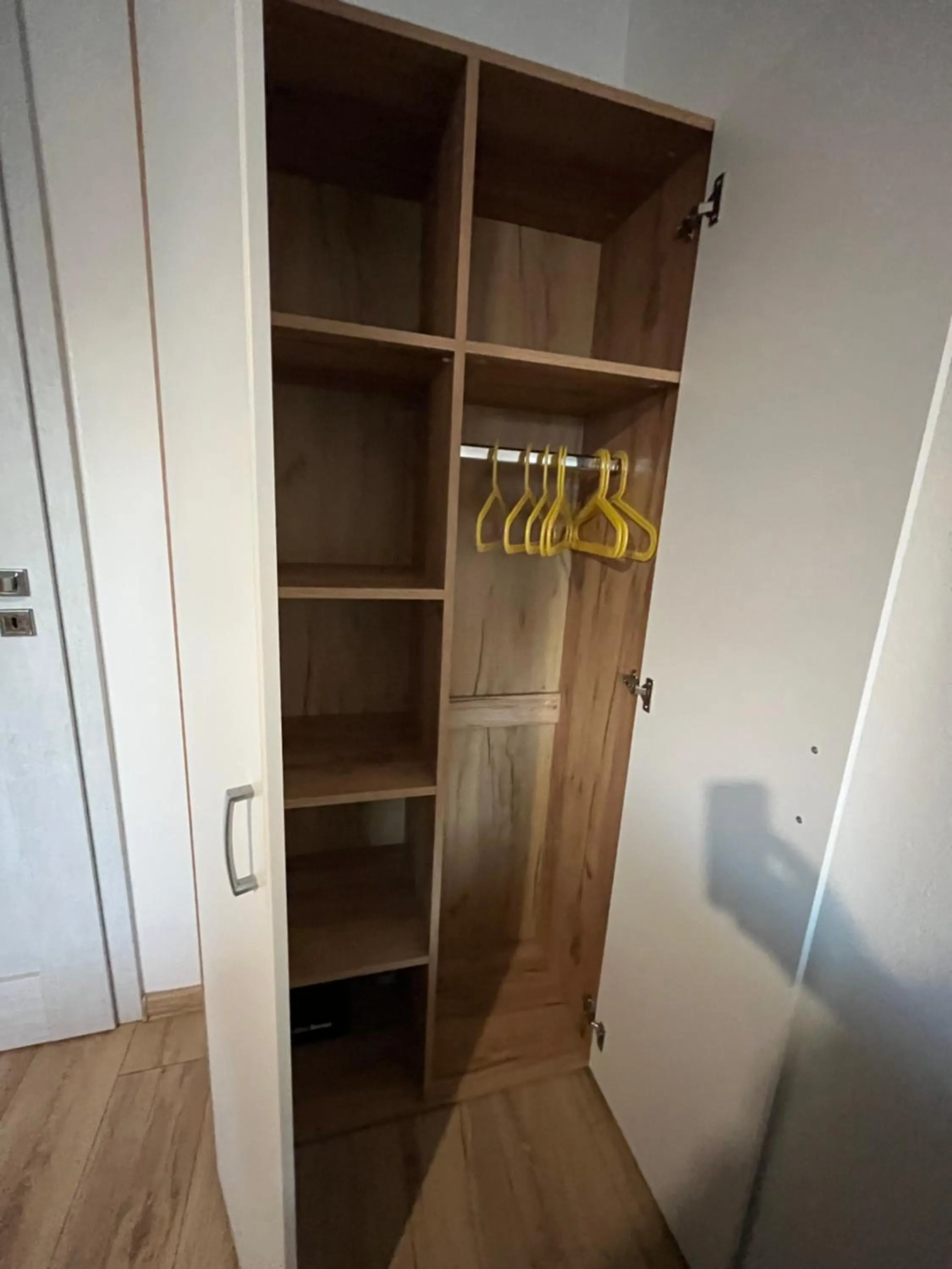wardrobe in APARTMENTS TRENČÍN -Free Parking-