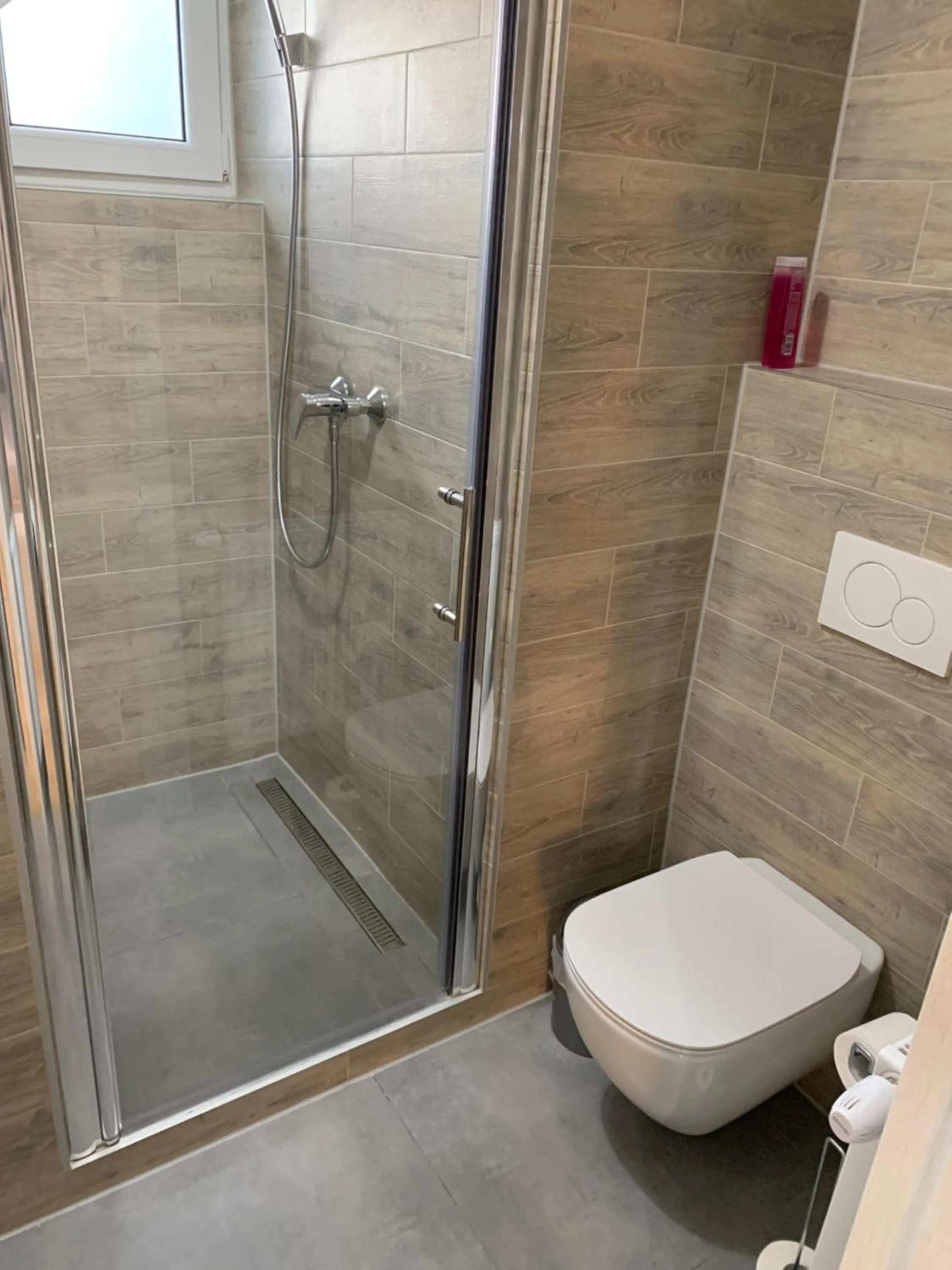 Shower in APARTMENTS TRENČÍN -Free Parking-