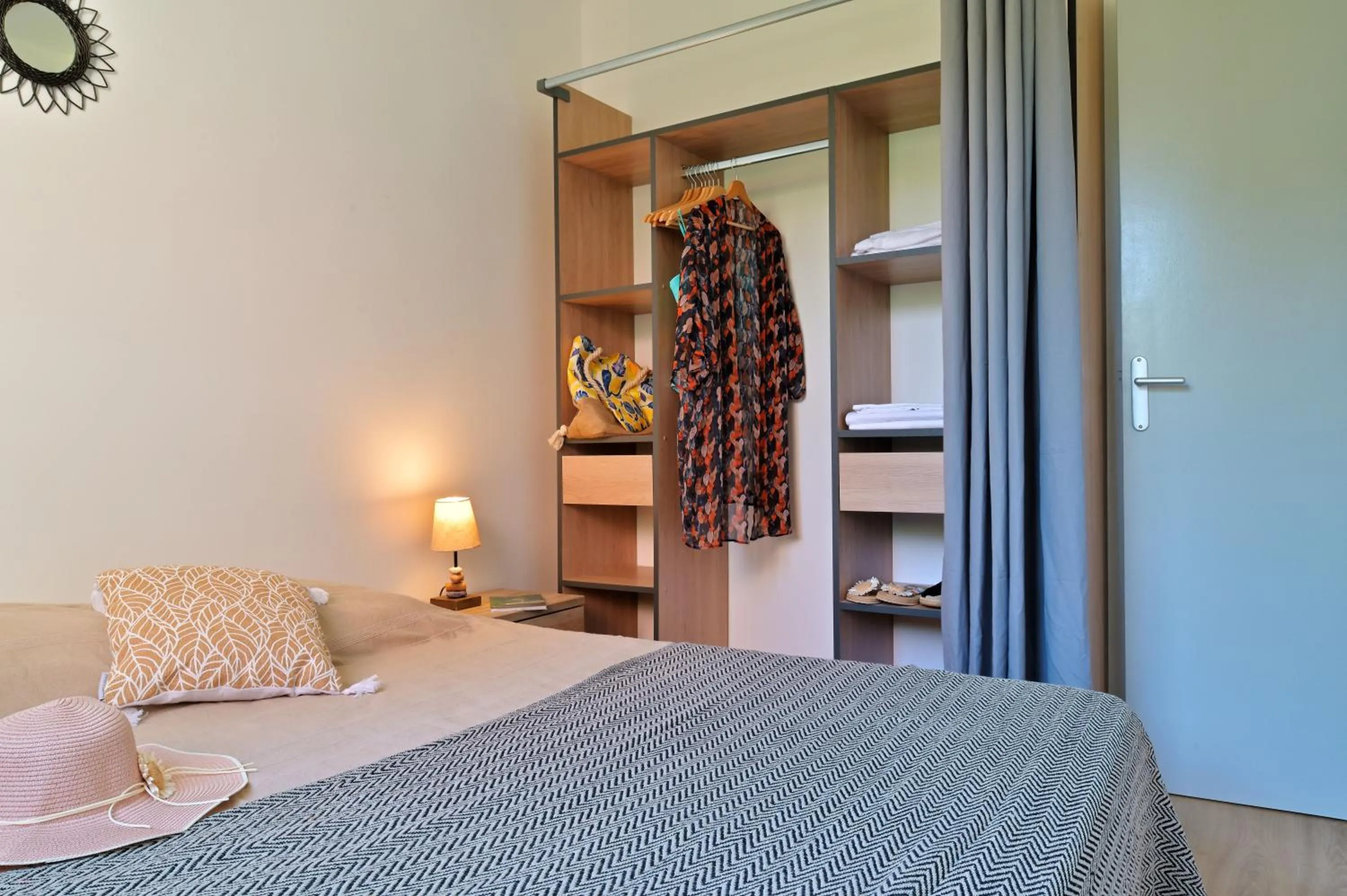 Bedroom, Bed in Pinea Mare