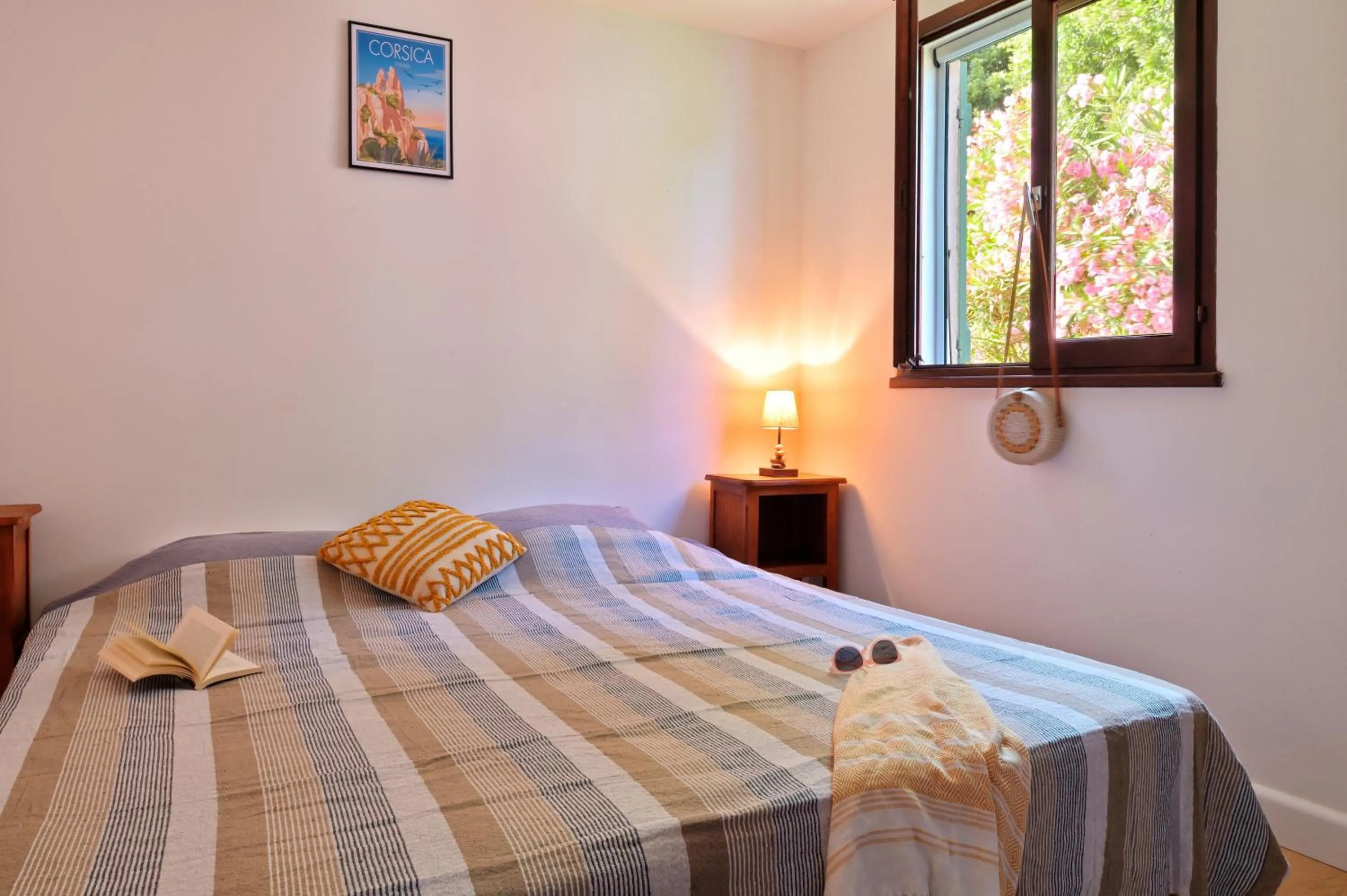 Bedroom, Bed in Pinea Mare