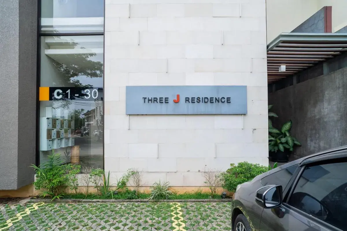 Three J Residence Three J Residence