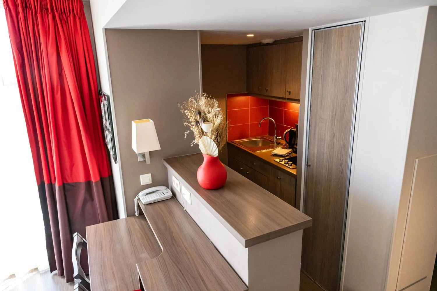 Bedroom in B&B HOME Caen Centre Gare