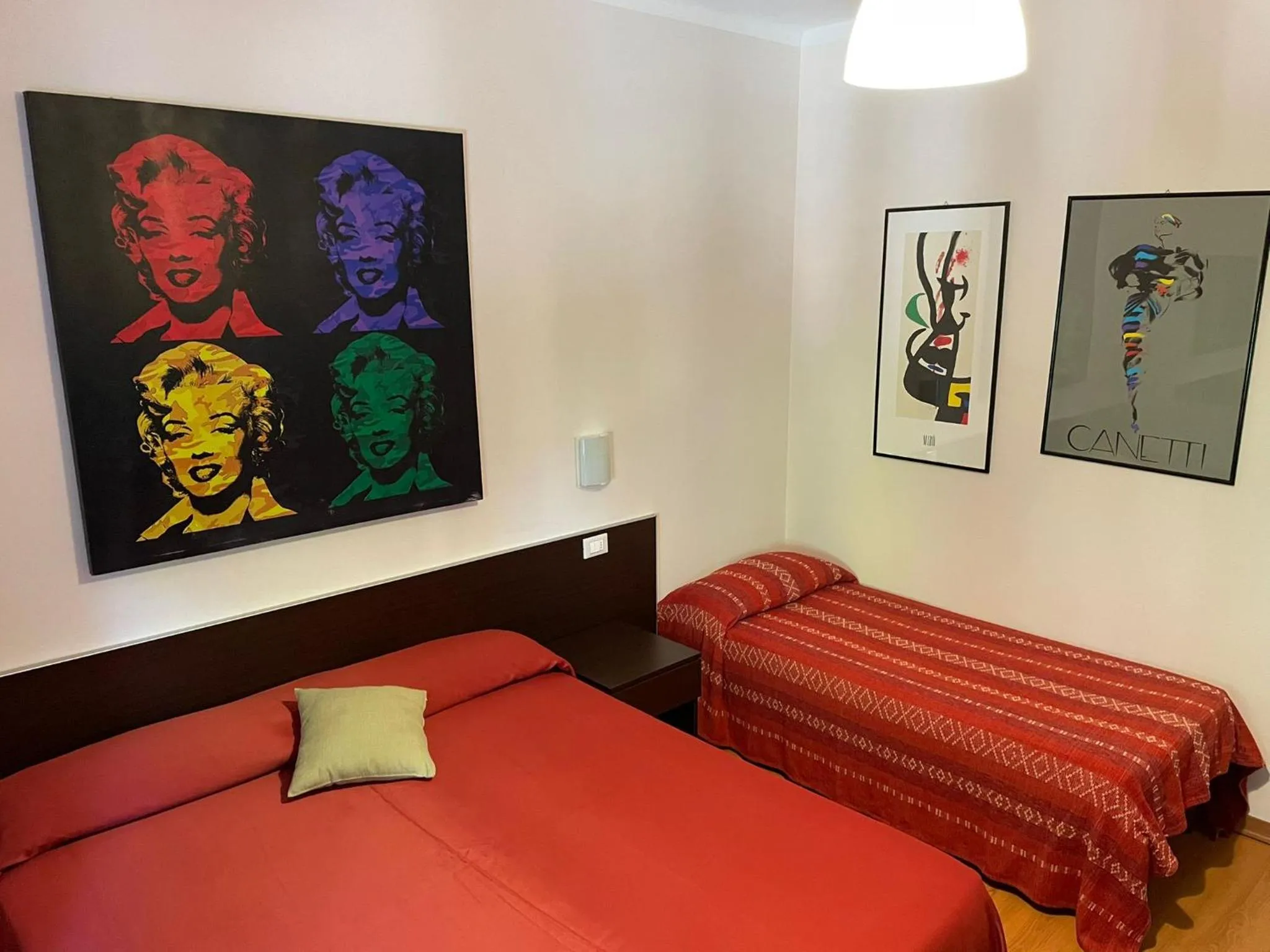 Bed in Hotel Stazione del Sole