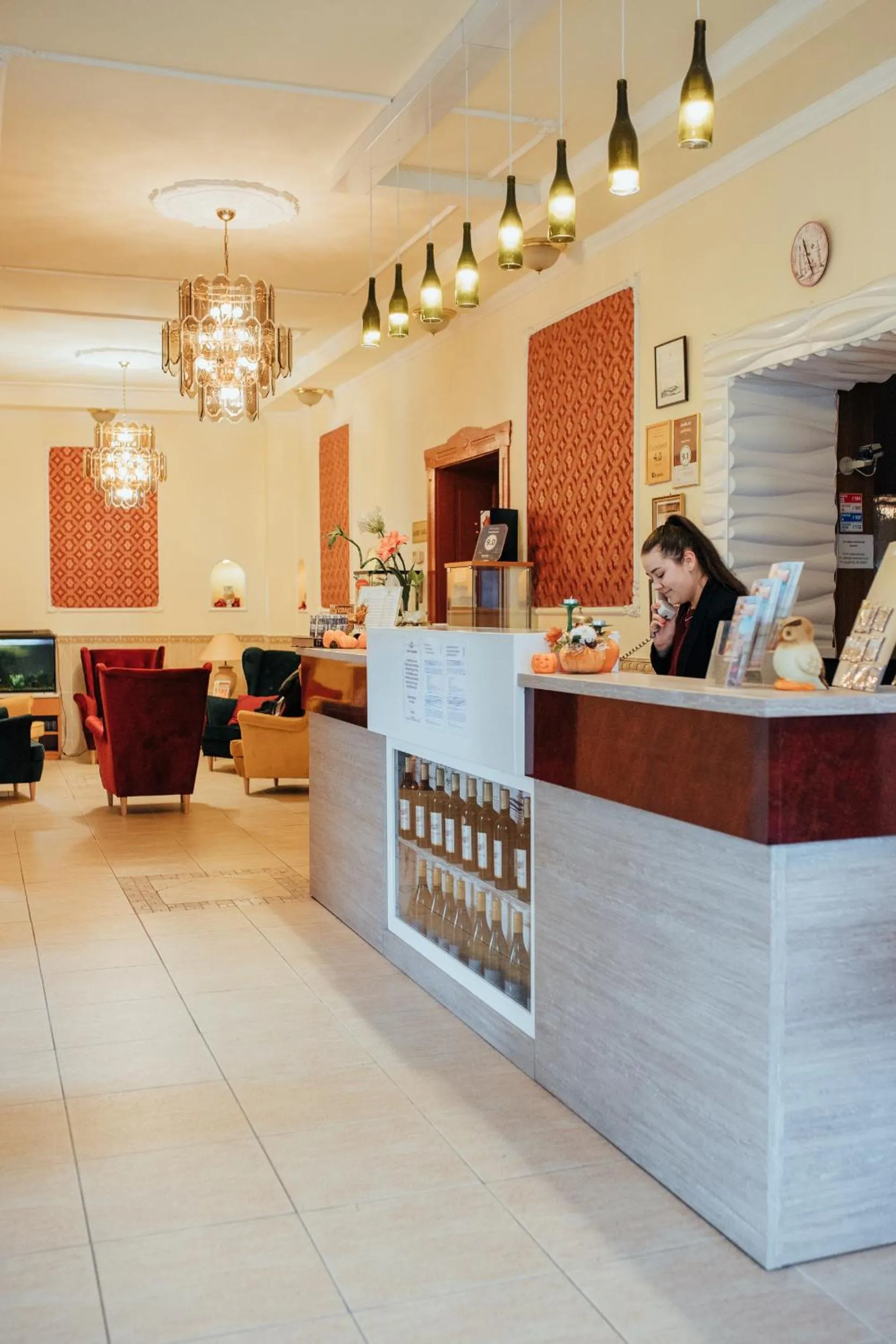 Lobby or reception in Hotel Korona Wellness, Rendezvény és Borszálloda