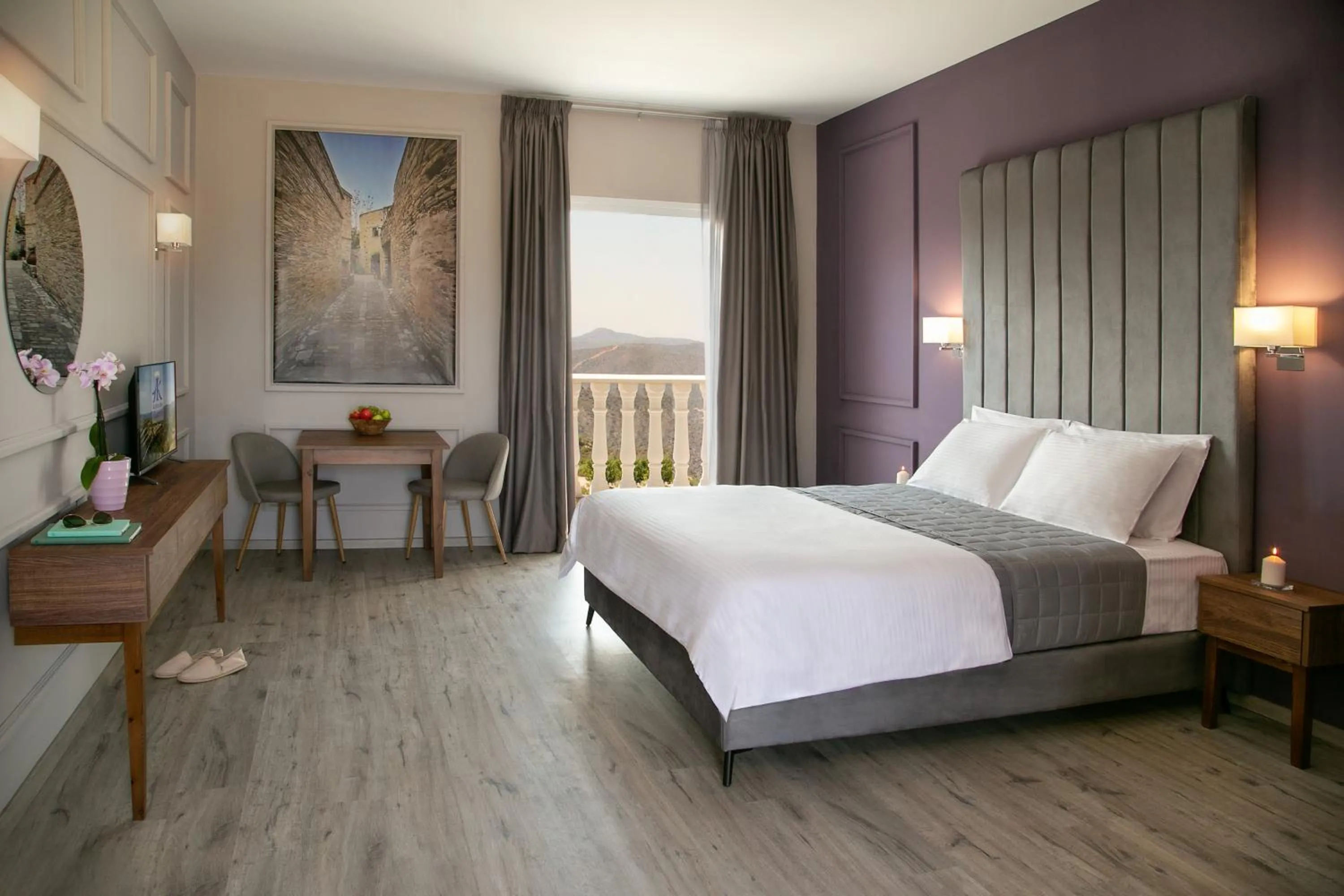 Bed in Archontiko Kiverniti