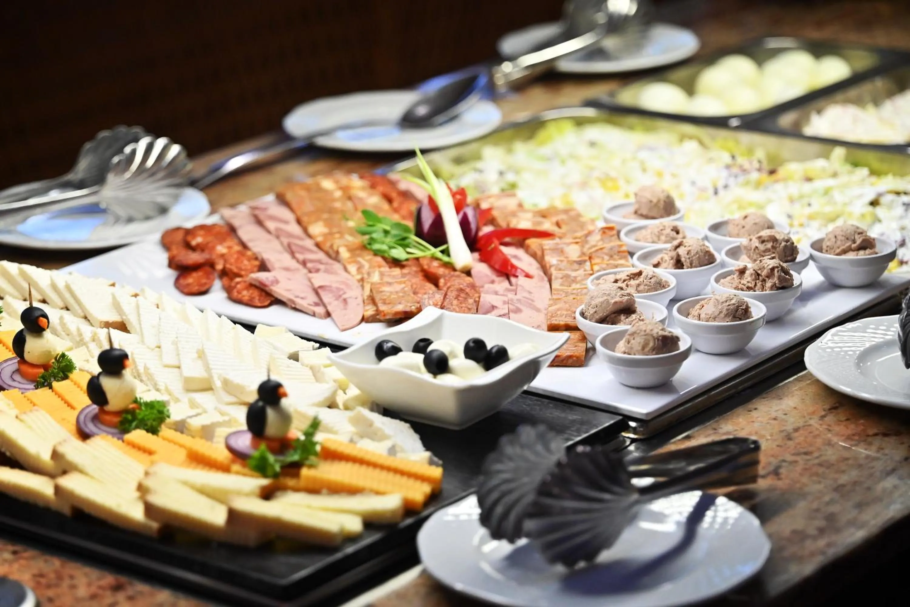 Food and drinks in Hotel Eger & Park