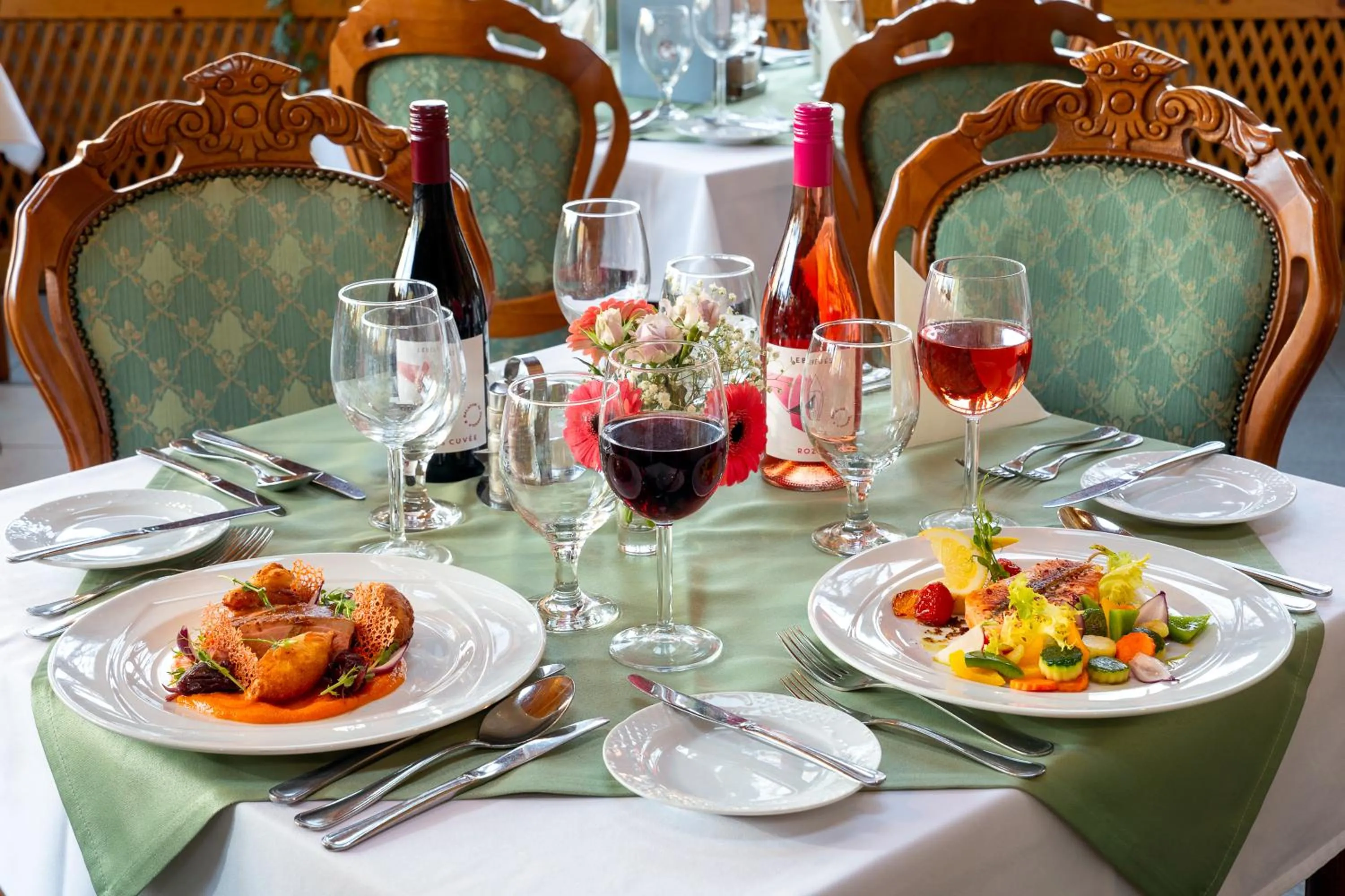 Food and drinks in Hotel Eger & Park