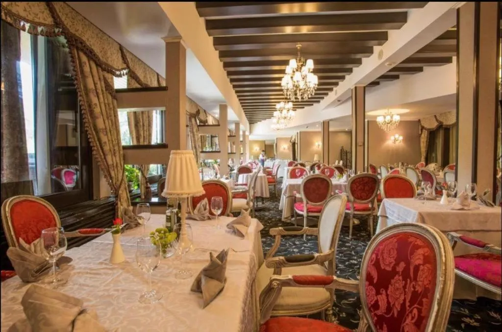 Banquet/Function facilities in Alpin Resort Hotel - Apartamentele 2403-2404- proprietate administrata de gazda privata