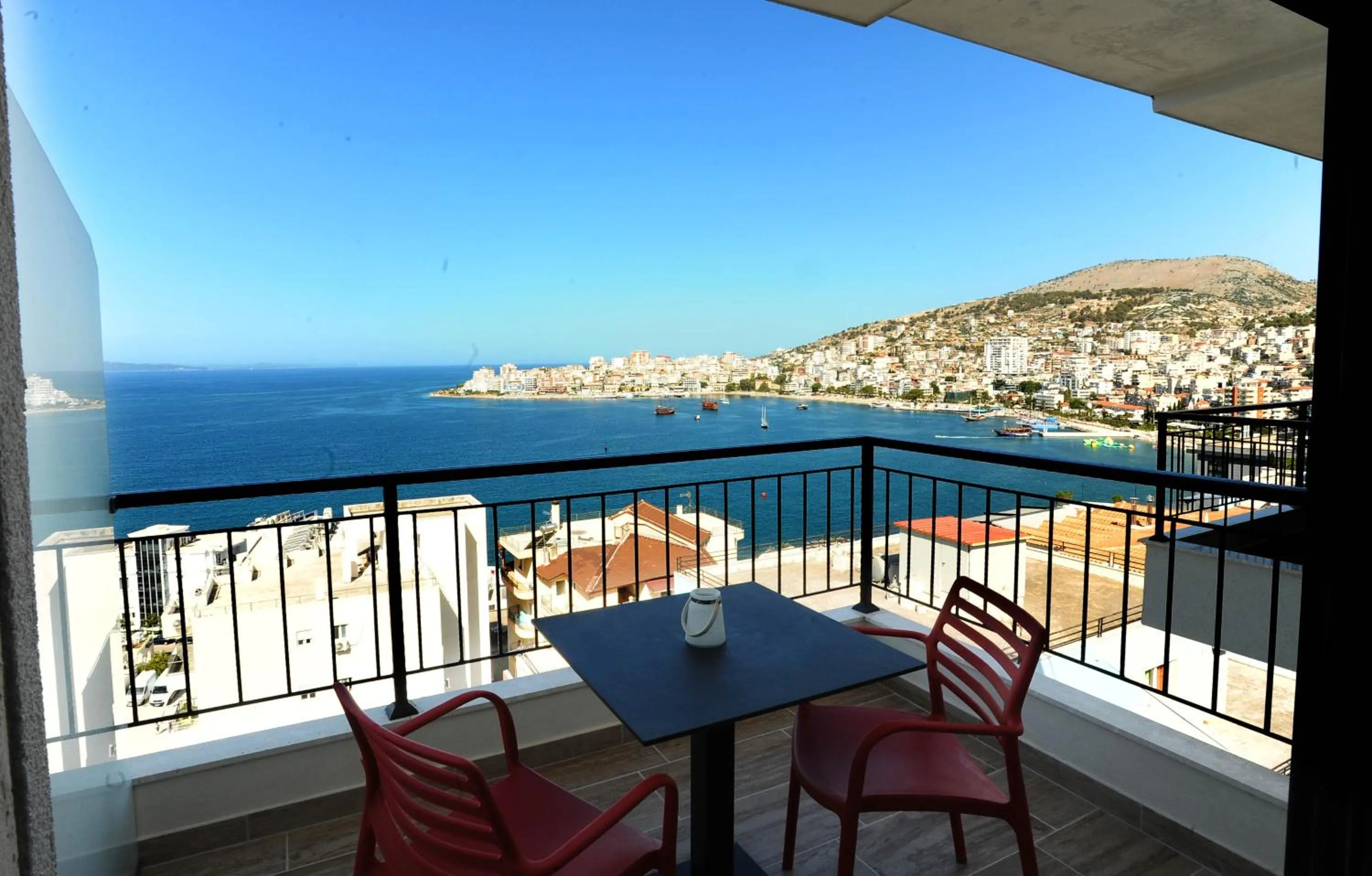 AFRODITE SUITES
