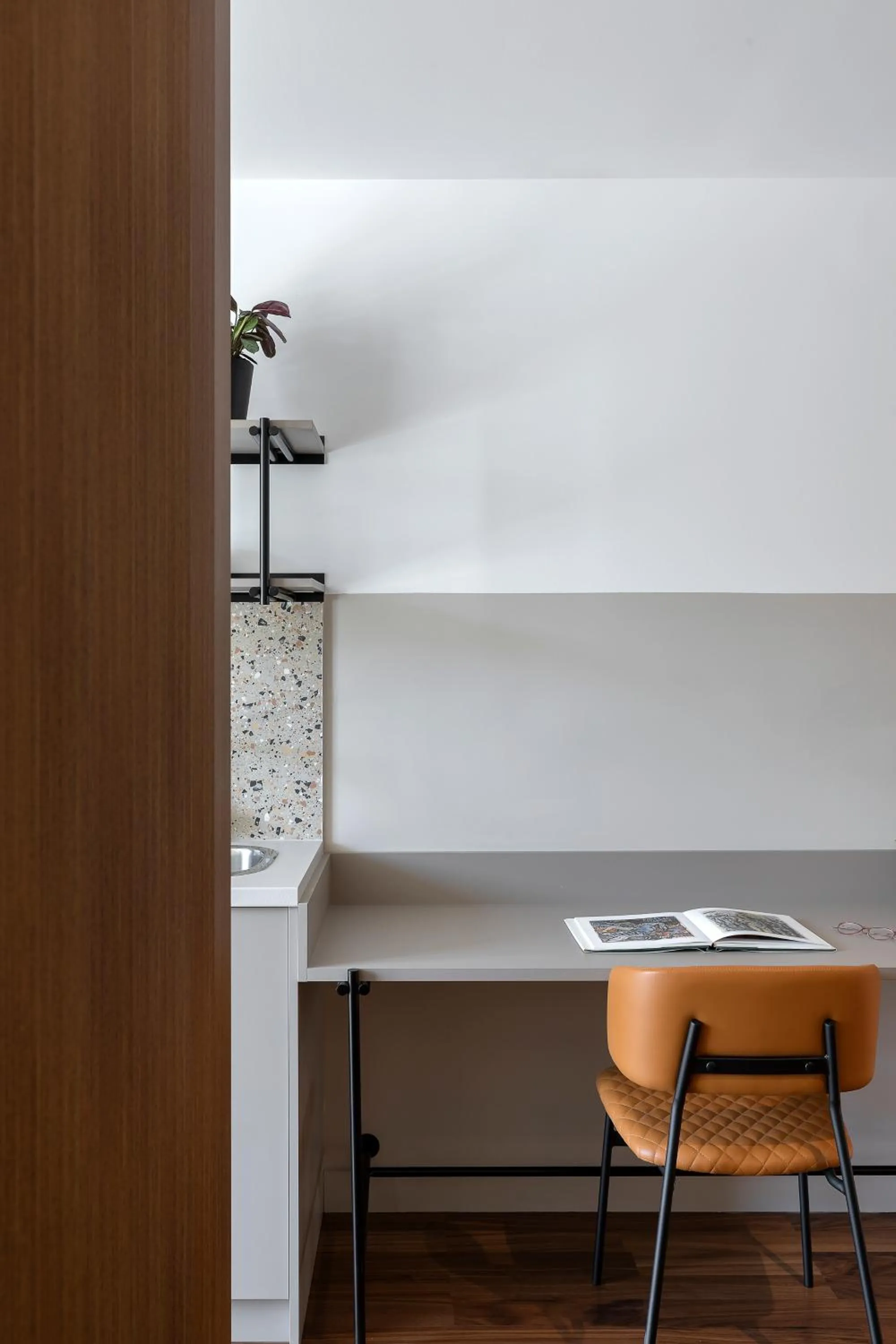 Photo of the whole room in The Athenians Art Apartments