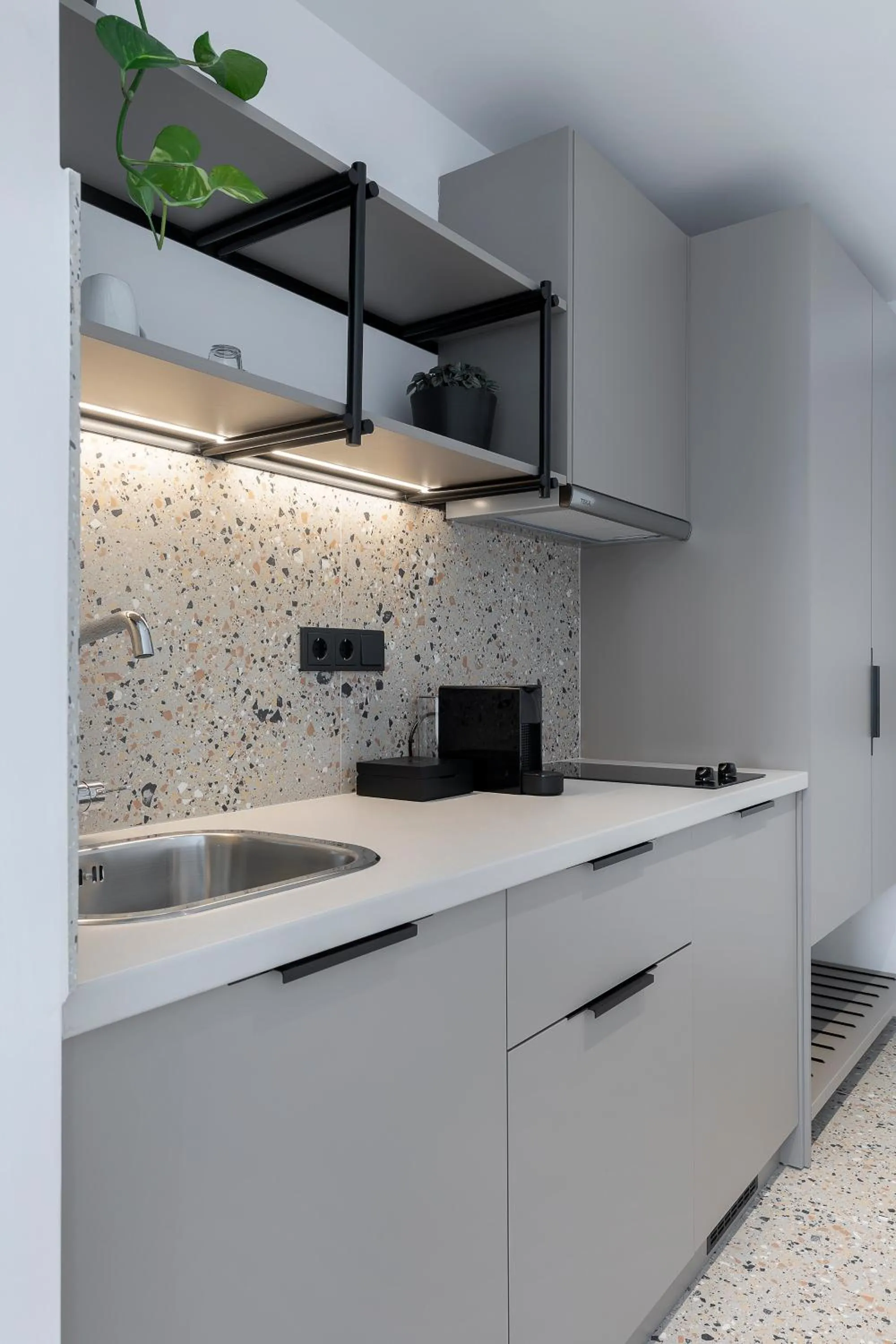 Kitchen or kitchenette in The Athenians Art Apartments