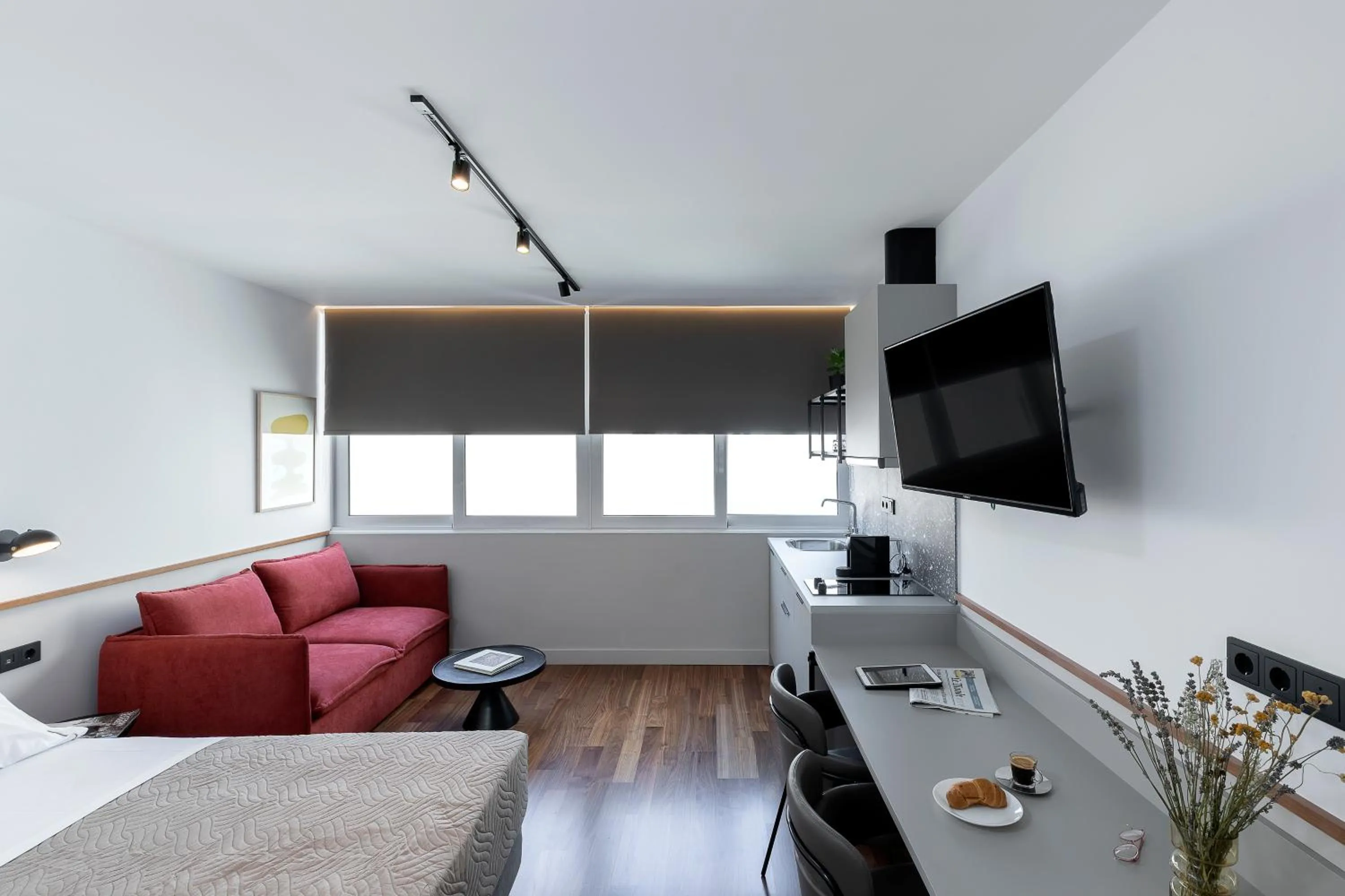 Photo of the whole room in The Athenians Art Apartments