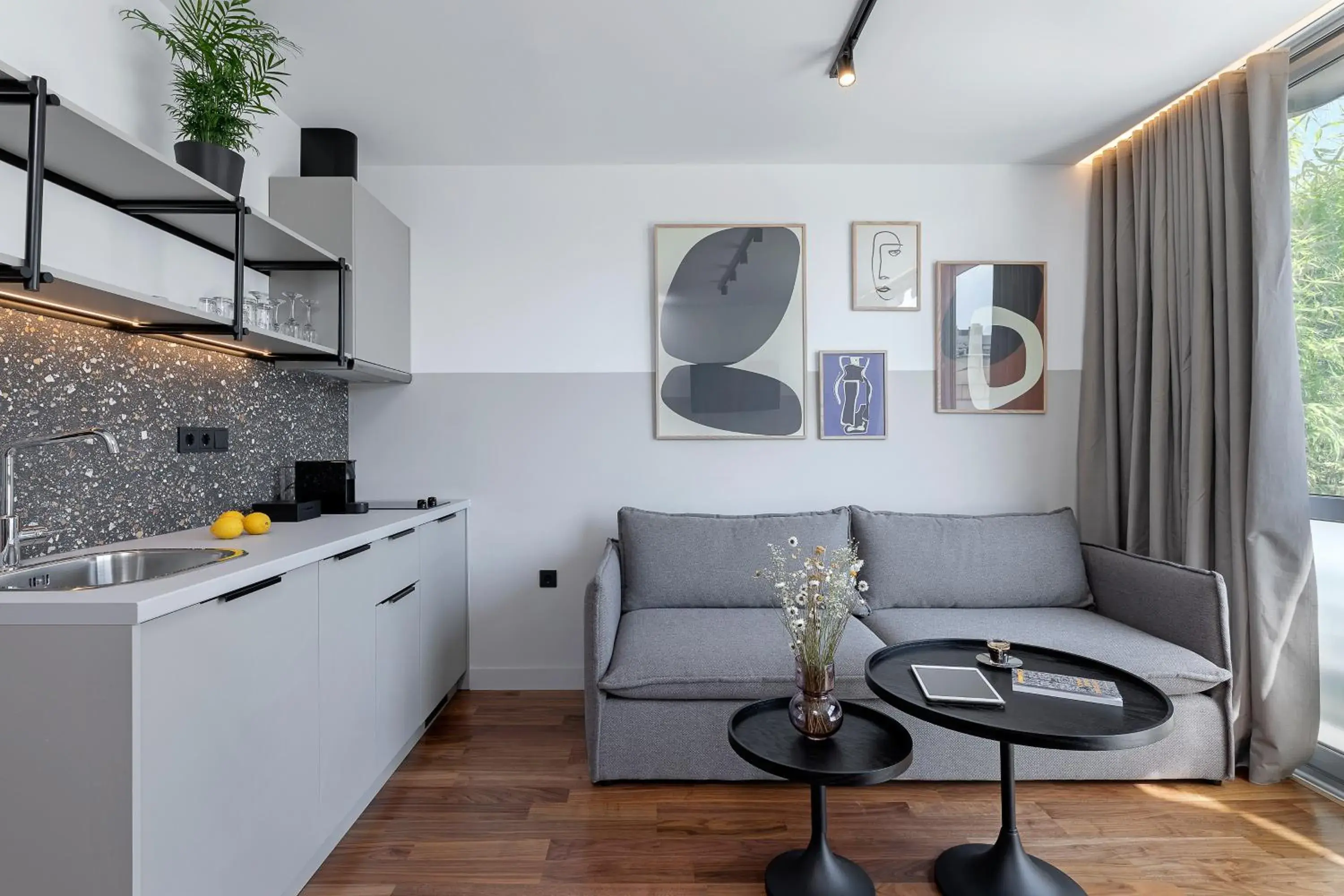 Kitchen or kitchenette in The Athenians Art Apartments Kitchen or kitchenette in The Athenians Art Apartments