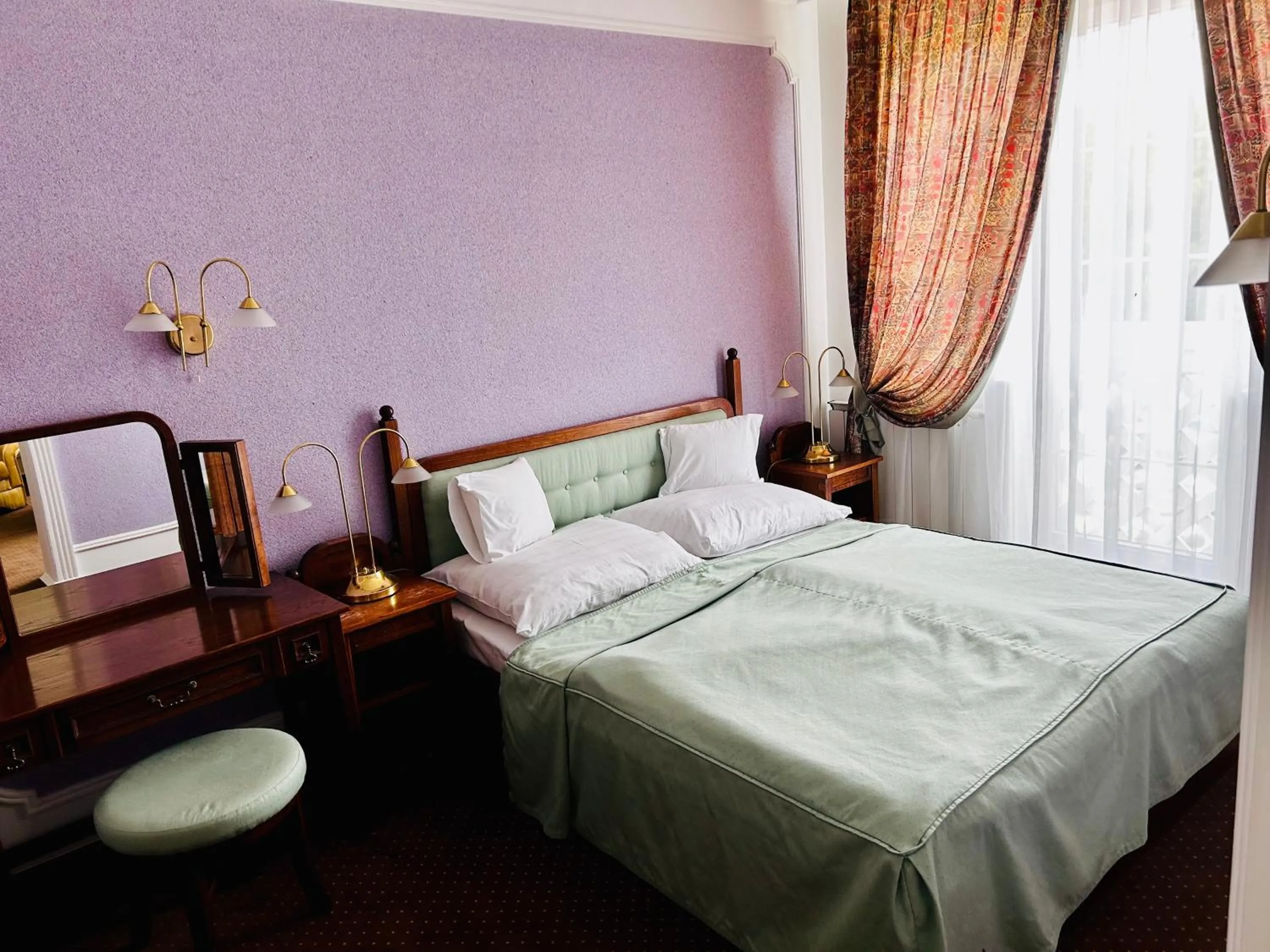 Bedroom in Hotel Erzsébet