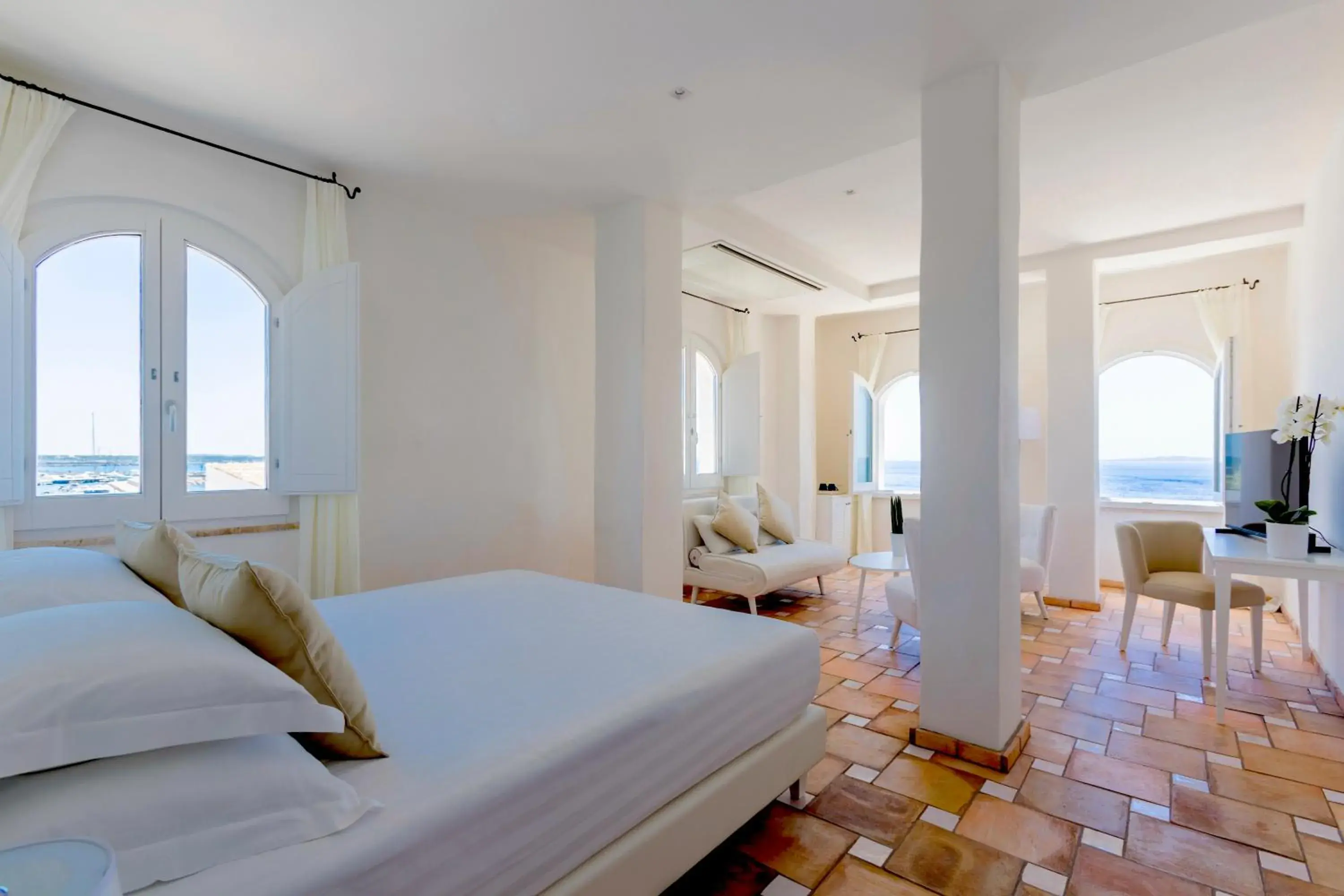 Deluxe Double Room with Sea View in Relais La Ghinghetta Deluxe Double Room with Sea View in Relais La Ghinghetta