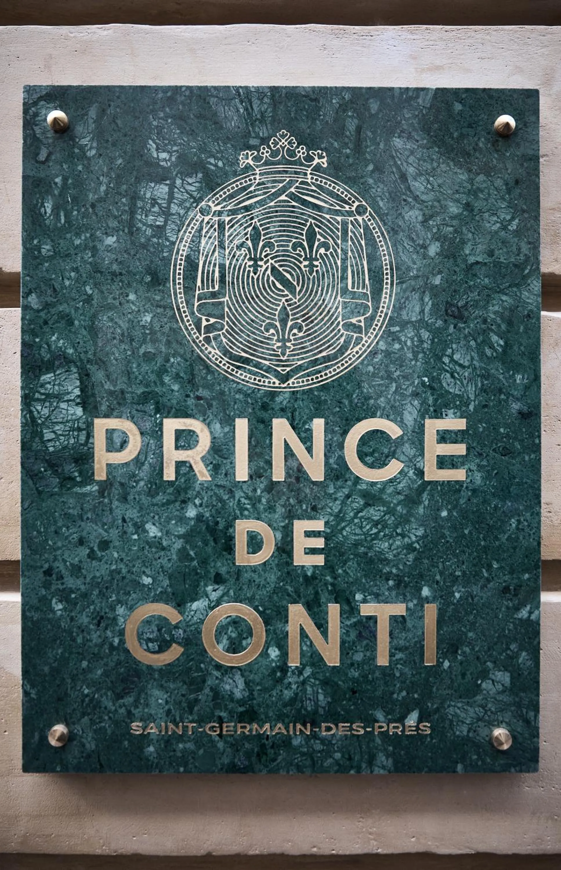 Property building in Hôtel Prince de Conti - Hôtel Rénové