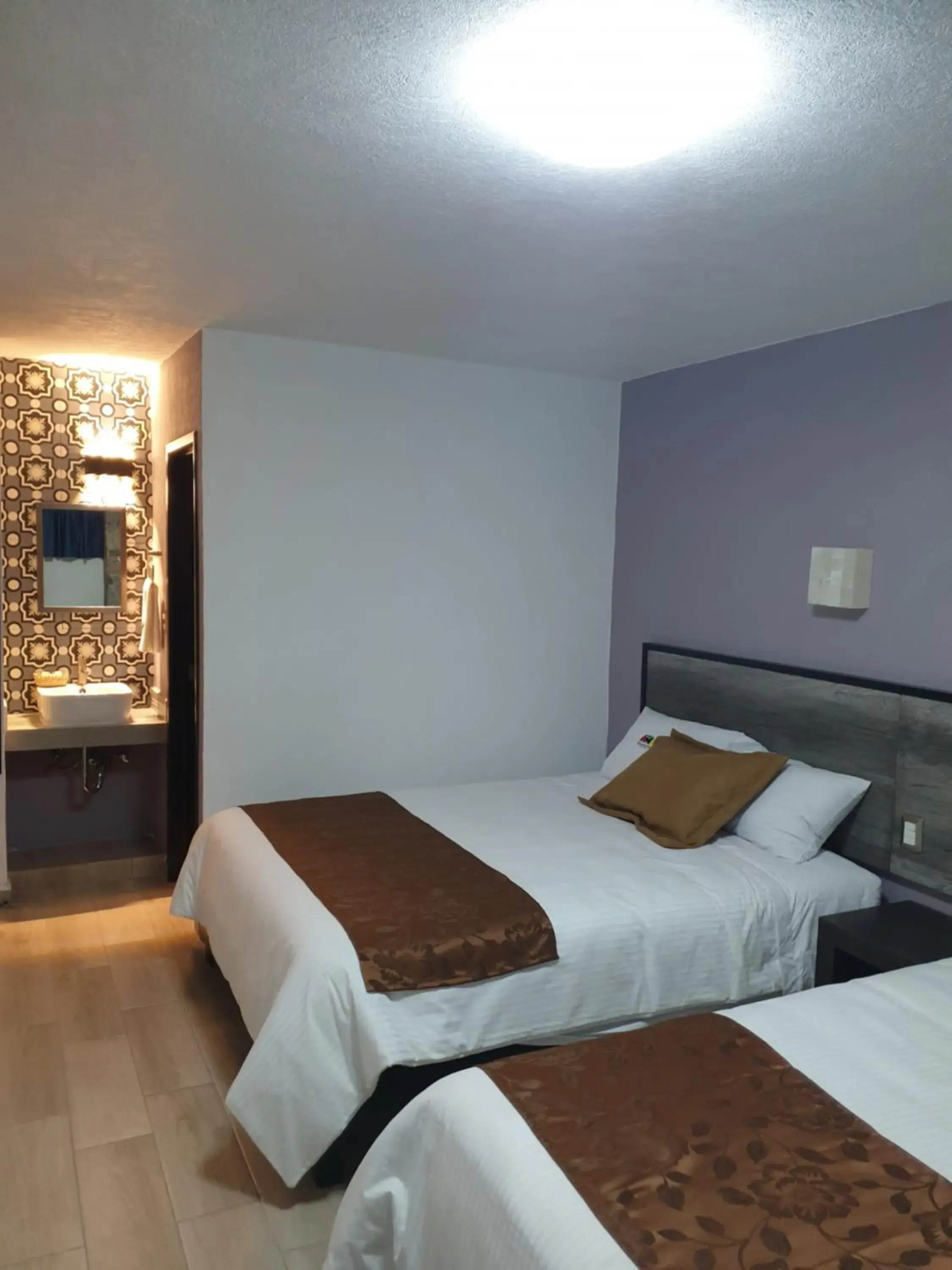 Twin Room in Hotel Don Carlos Twin Room in Hotel Don Carlos