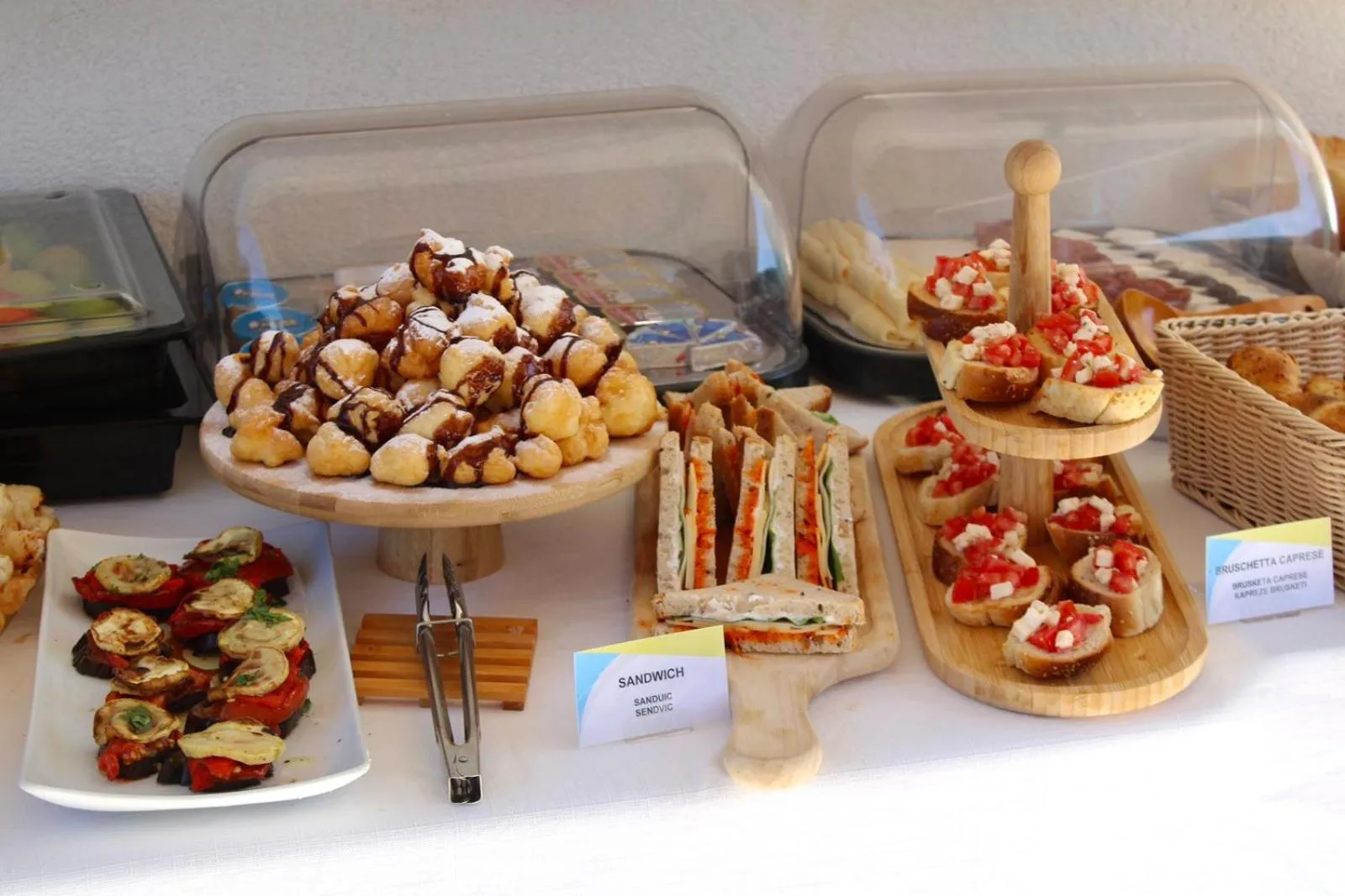 Restaurant/places to eat in Atelier