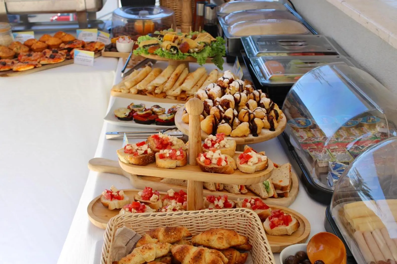 Restaurant/places to eat in Atelier