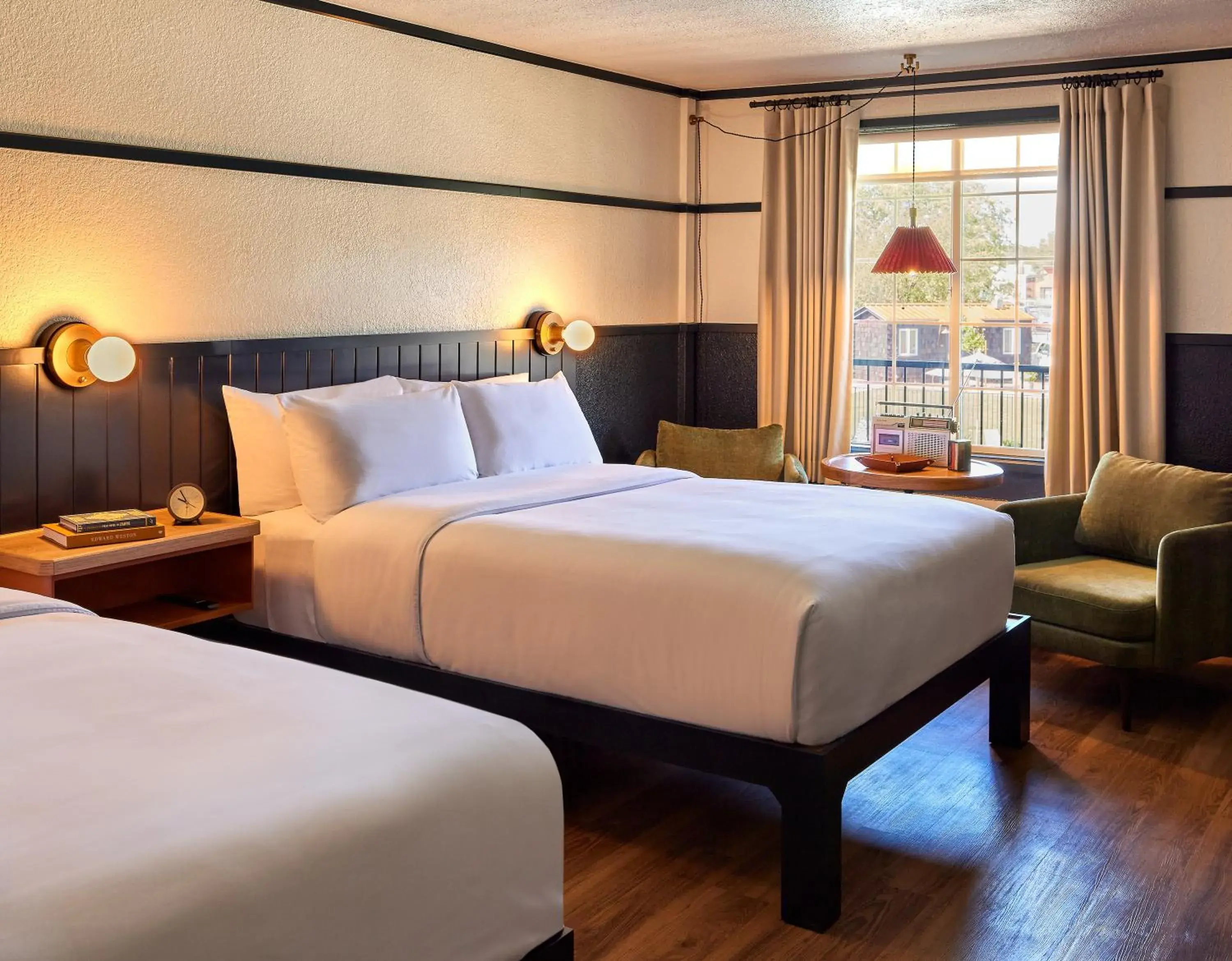 Bed in High Country Motor Lodge - Near NAU and Downtown Bed in High Country Motor Lodge - Near NAU and Downtown