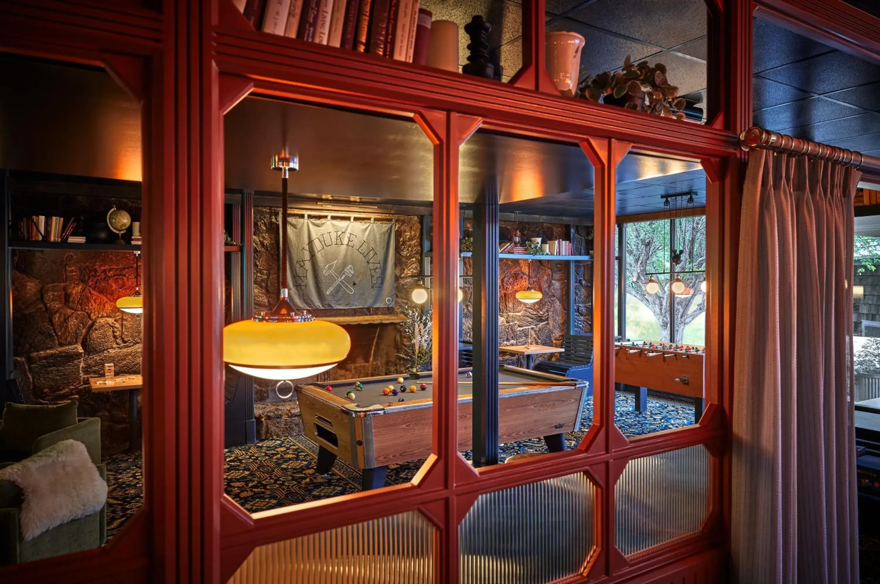 Game Room in High Country Motor Lodge - Near NAU and Downtown Game Room in High Country Motor Lodge - Near NAU and Downtown