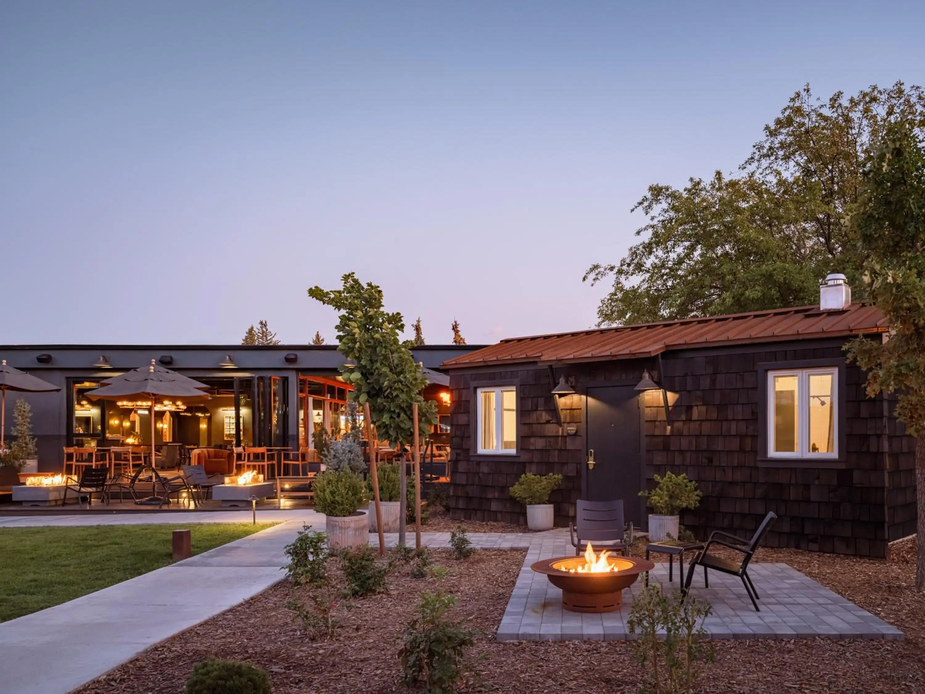 Property building in High Country Motor Lodge - Near NAU and Downtown Property building in High Country Motor Lodge - Near NAU and Downtown