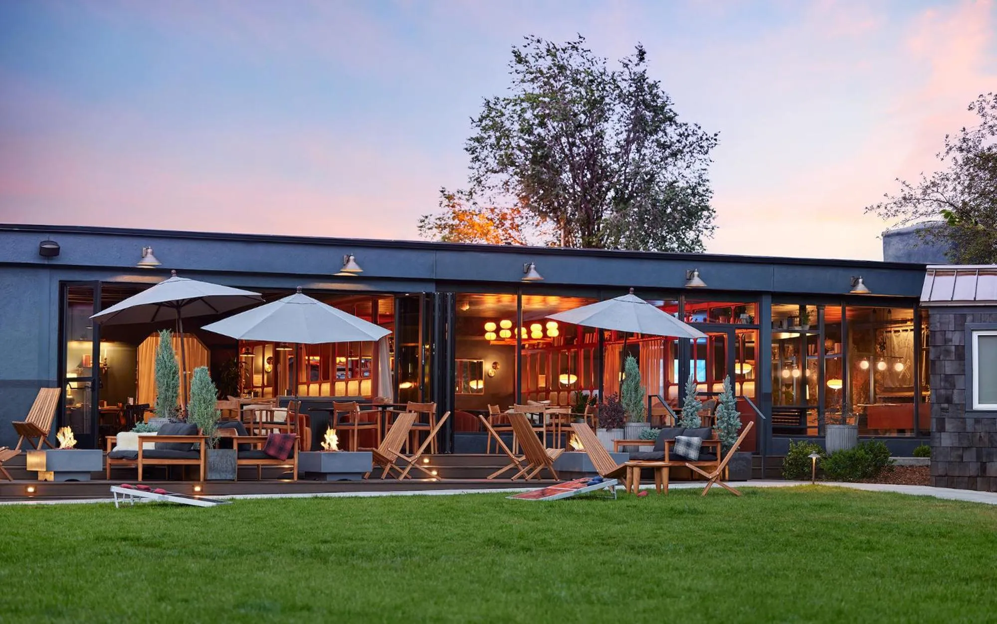 Property building in High Country Motor Lodge - Near NAU and Downtown