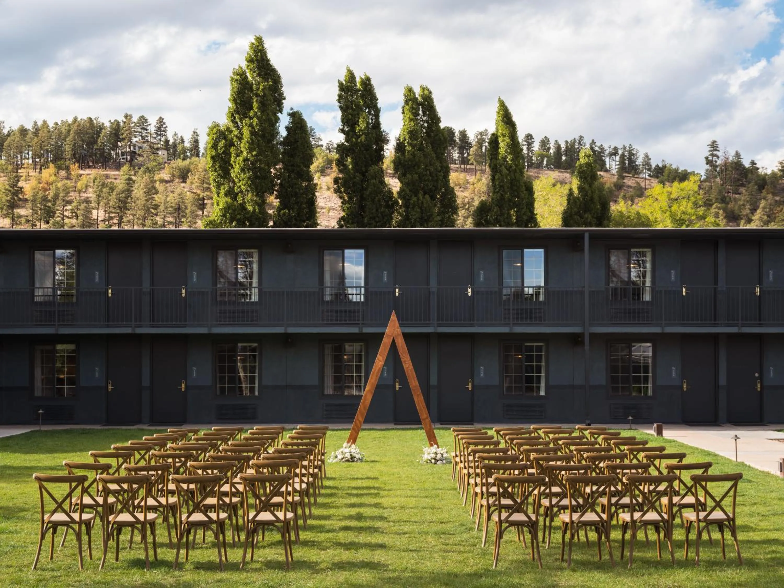 wedding in High Country Motor Lodge - Near NAU and Downtown