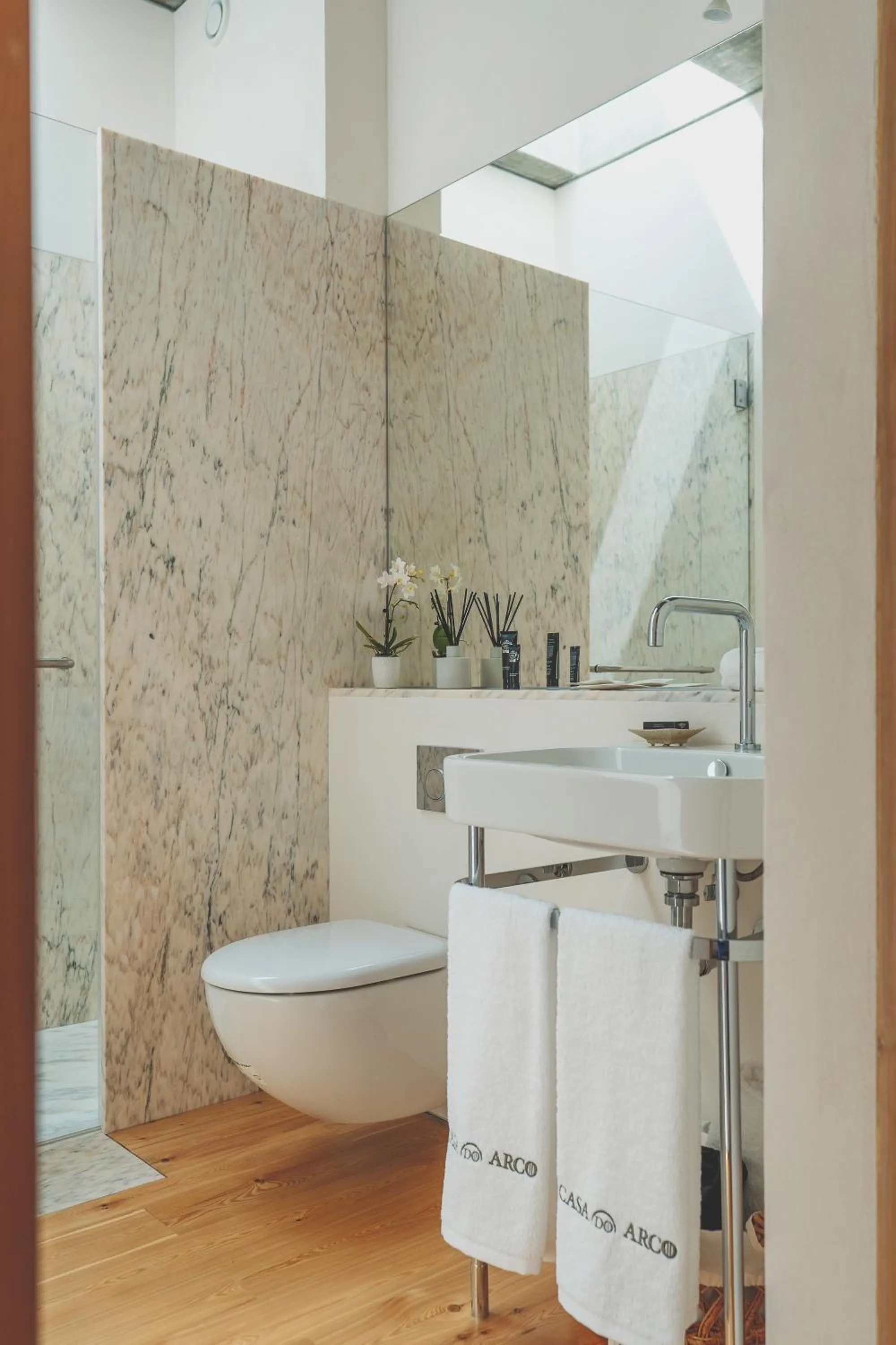 Bathroom in Casa do Arco by Douro Exclusive