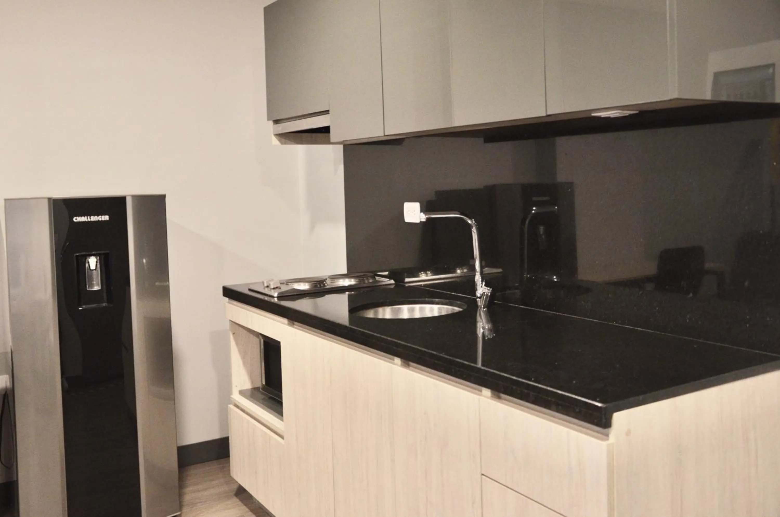 Kitchen or kitchenette in Suites Home 118 By SHG