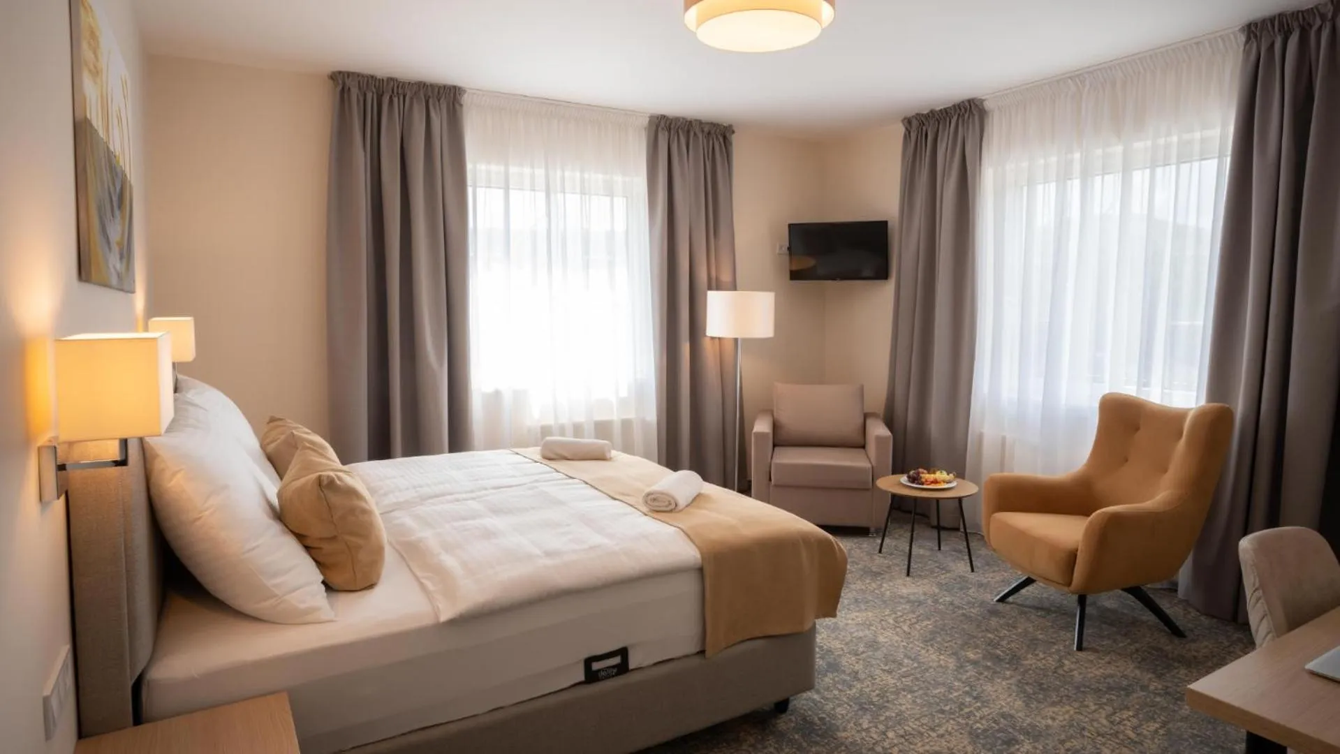 Photo of the whole room, Bed in Kikelet Club Hotel