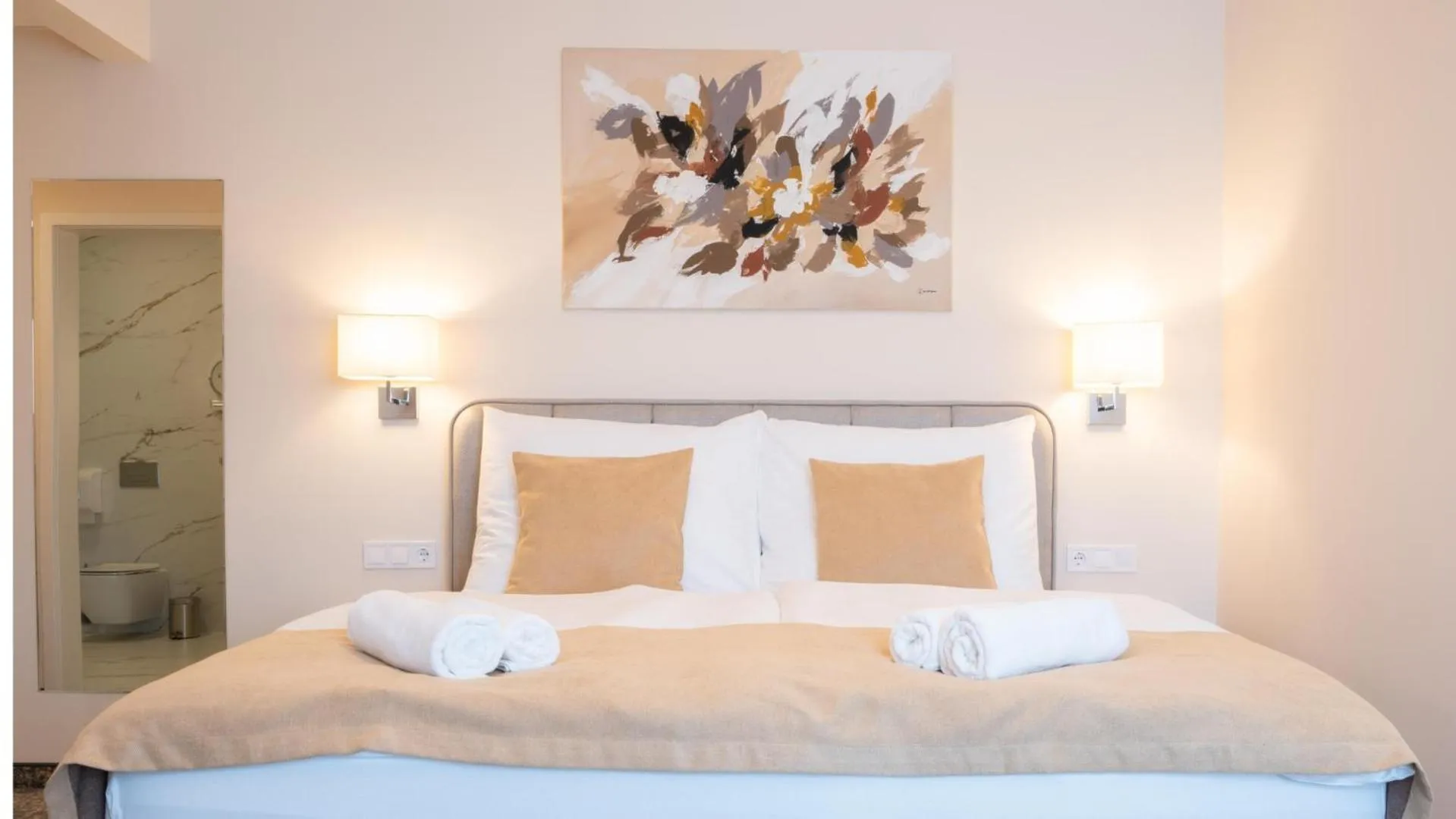 Bed in Kikelet Club Hotel